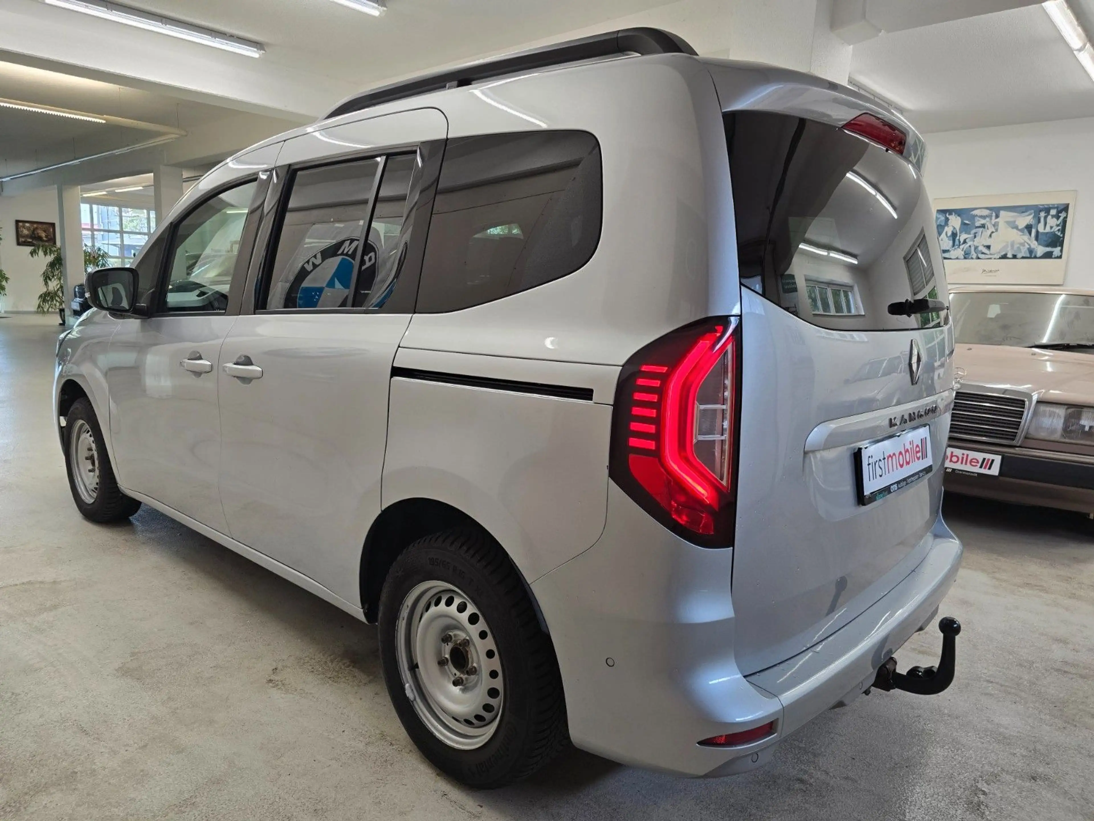 Renault Kangoo III Techno*Aut*NAVI*R.KAMERA*AHK*1.Hd*S-H — photo 5