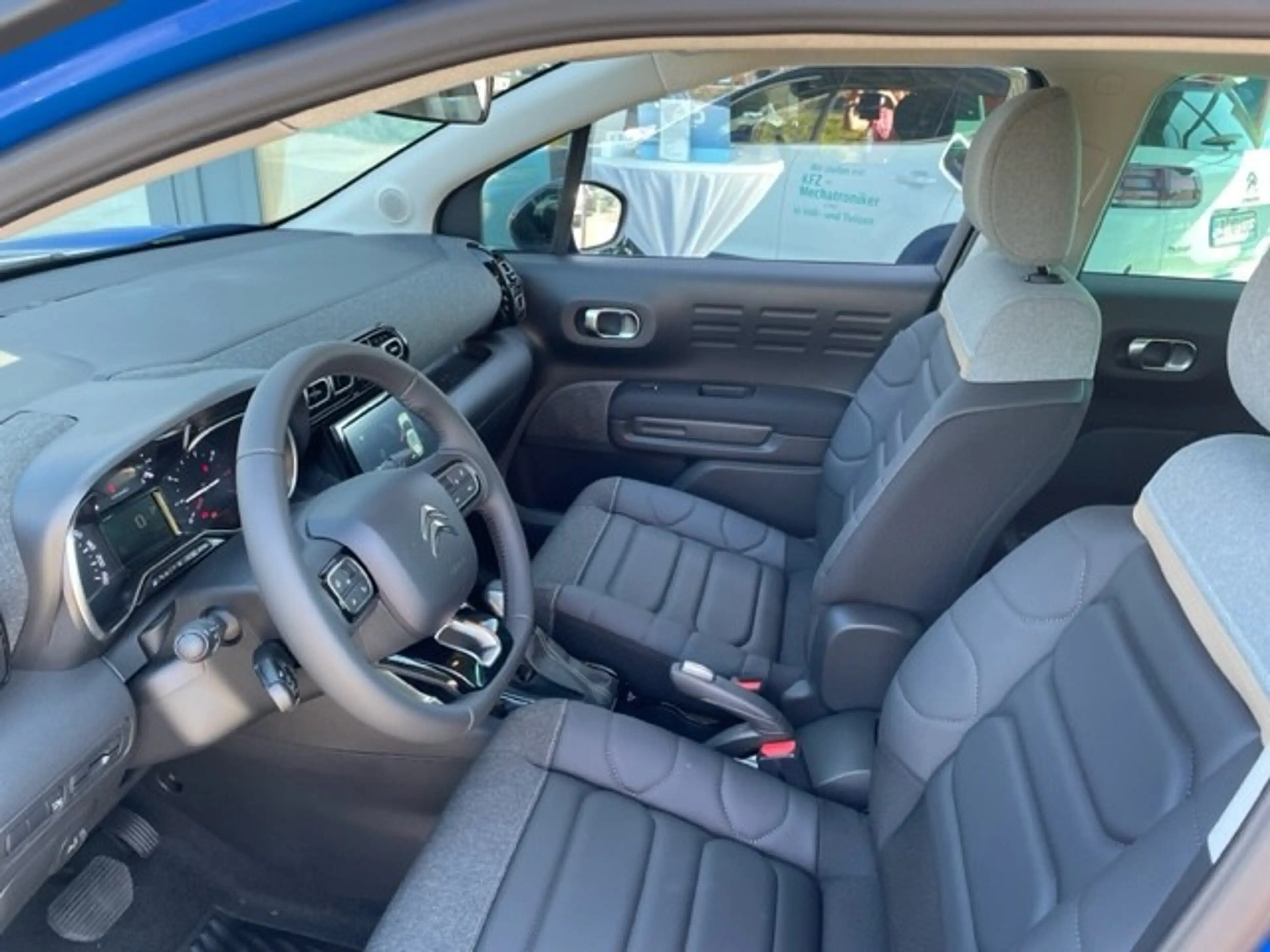 Citroen C3 Aircross PureTech 130 EAT6 Plus Automatik — photo 7