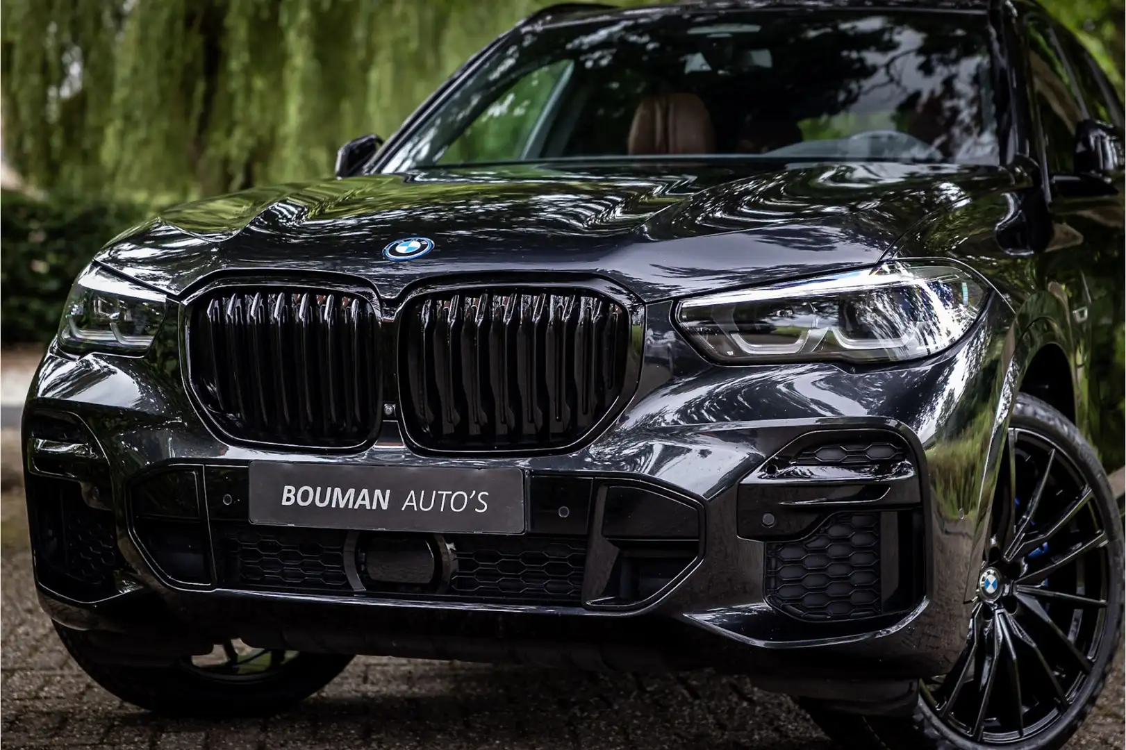 BMW X5 xDrive45e M Sport Individual Vierwielbesturing 22" Negro - 2