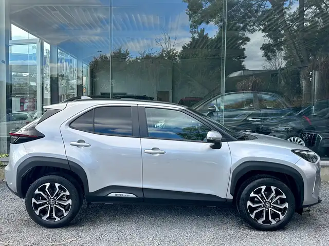 Toyota Yaris Cross view 6