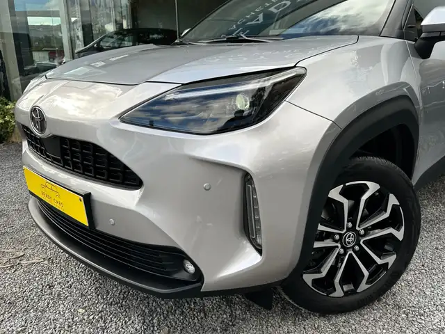 Toyota Yaris Cross view 2