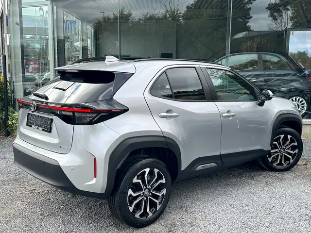 Toyota Yaris Cross view 5