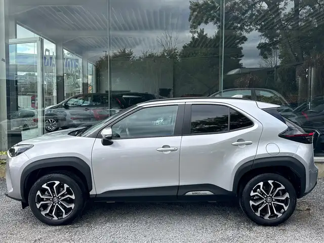 Toyota Yaris Cross view 4