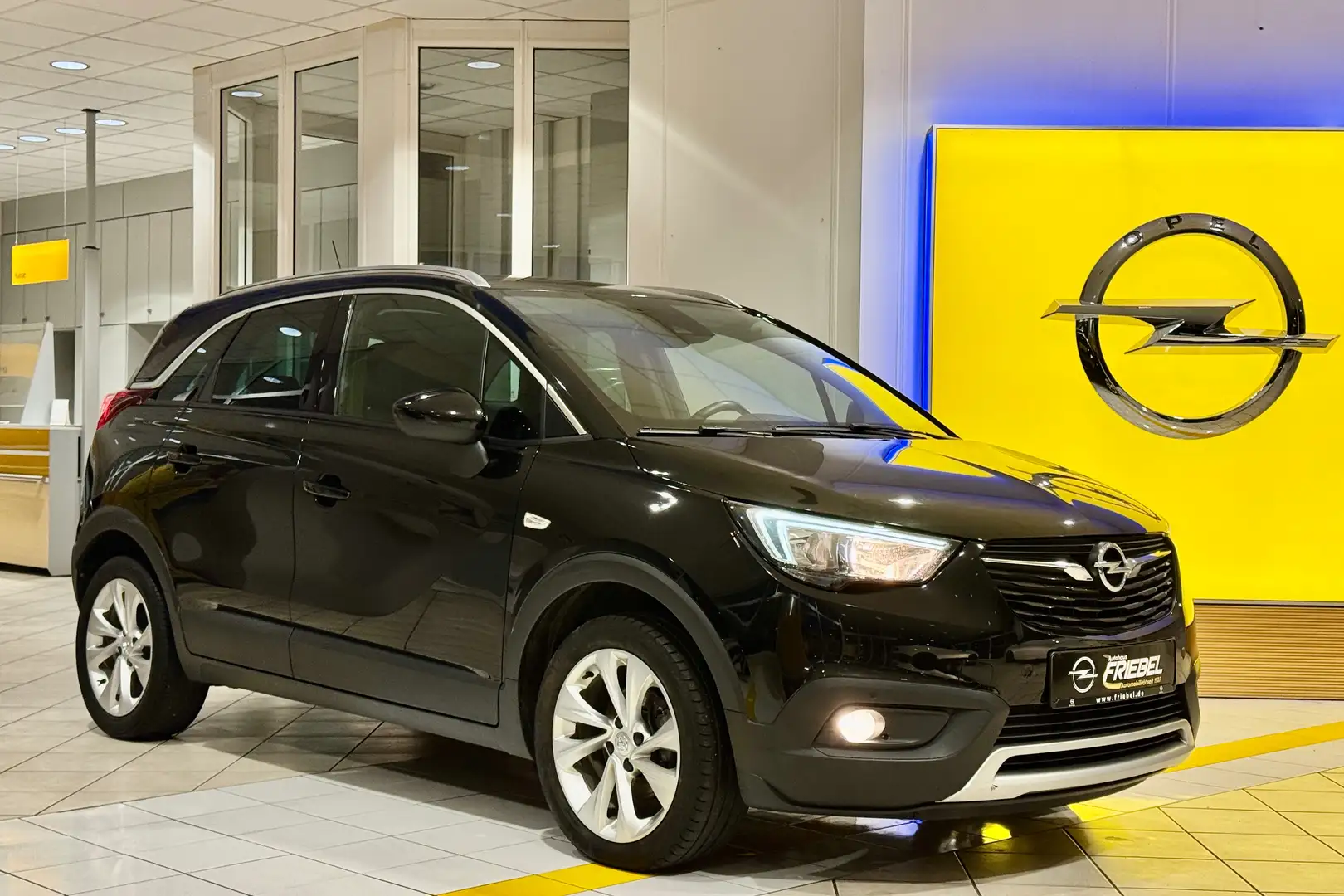 Opel Crossland X Innovat/beh.Frontsch/AHZV/Sitzh/Lenkhzg/Parkp/USB Noir - 1