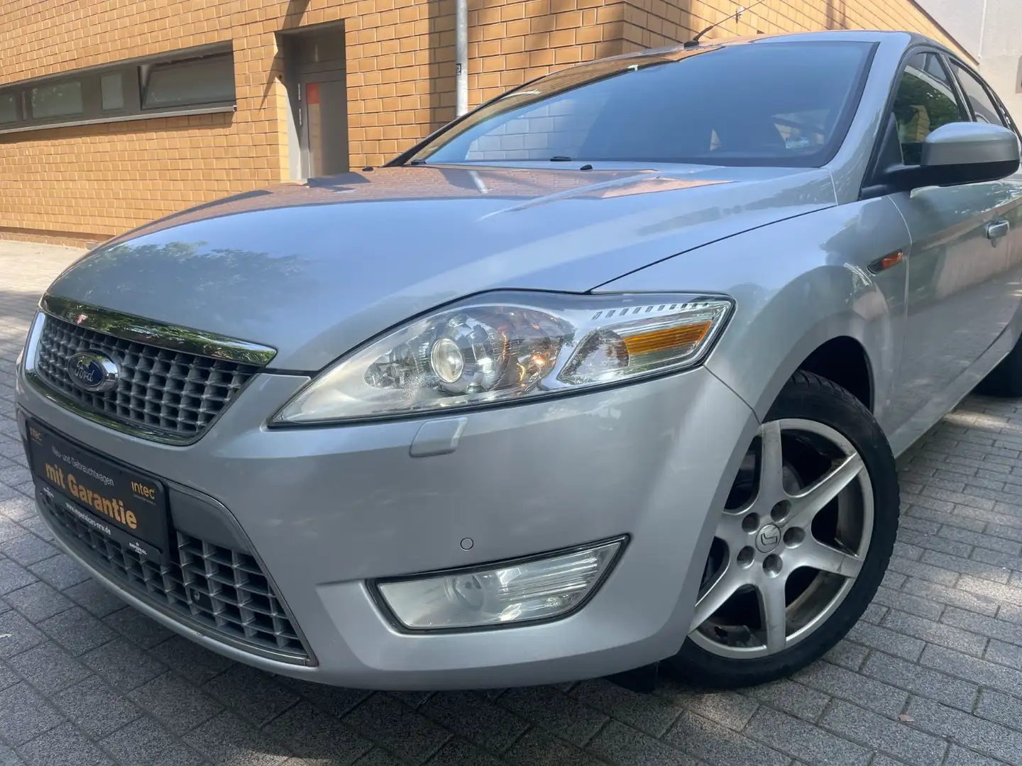 Ford Mondeo Lim. Titanium/ALCANTARA-LEDER/SITZBELÜFT/ - 2