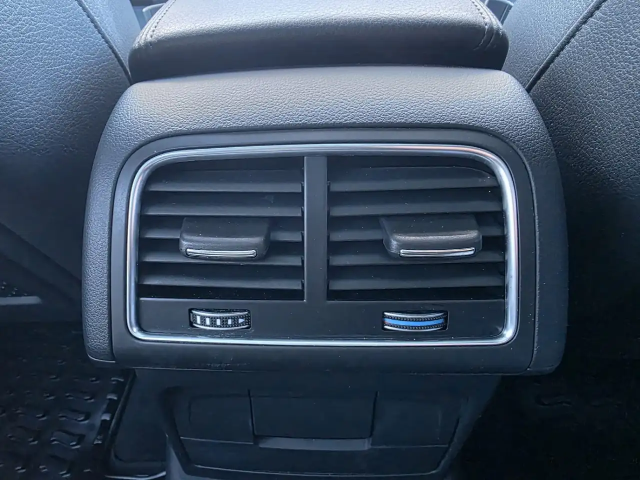 Audi Q5 снимка Audi Q5