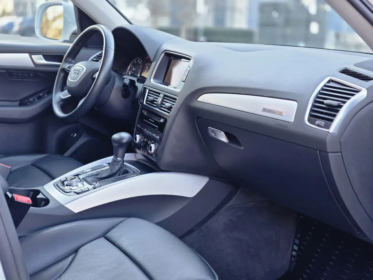 Audi Q5 снимка Audi Q5