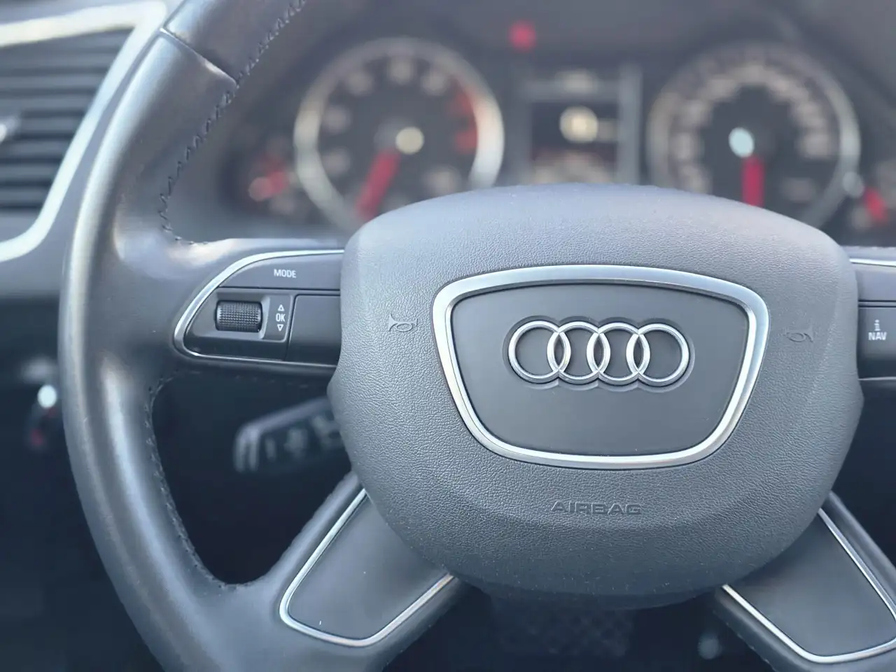 Audi Q5 снимка Audi Q5