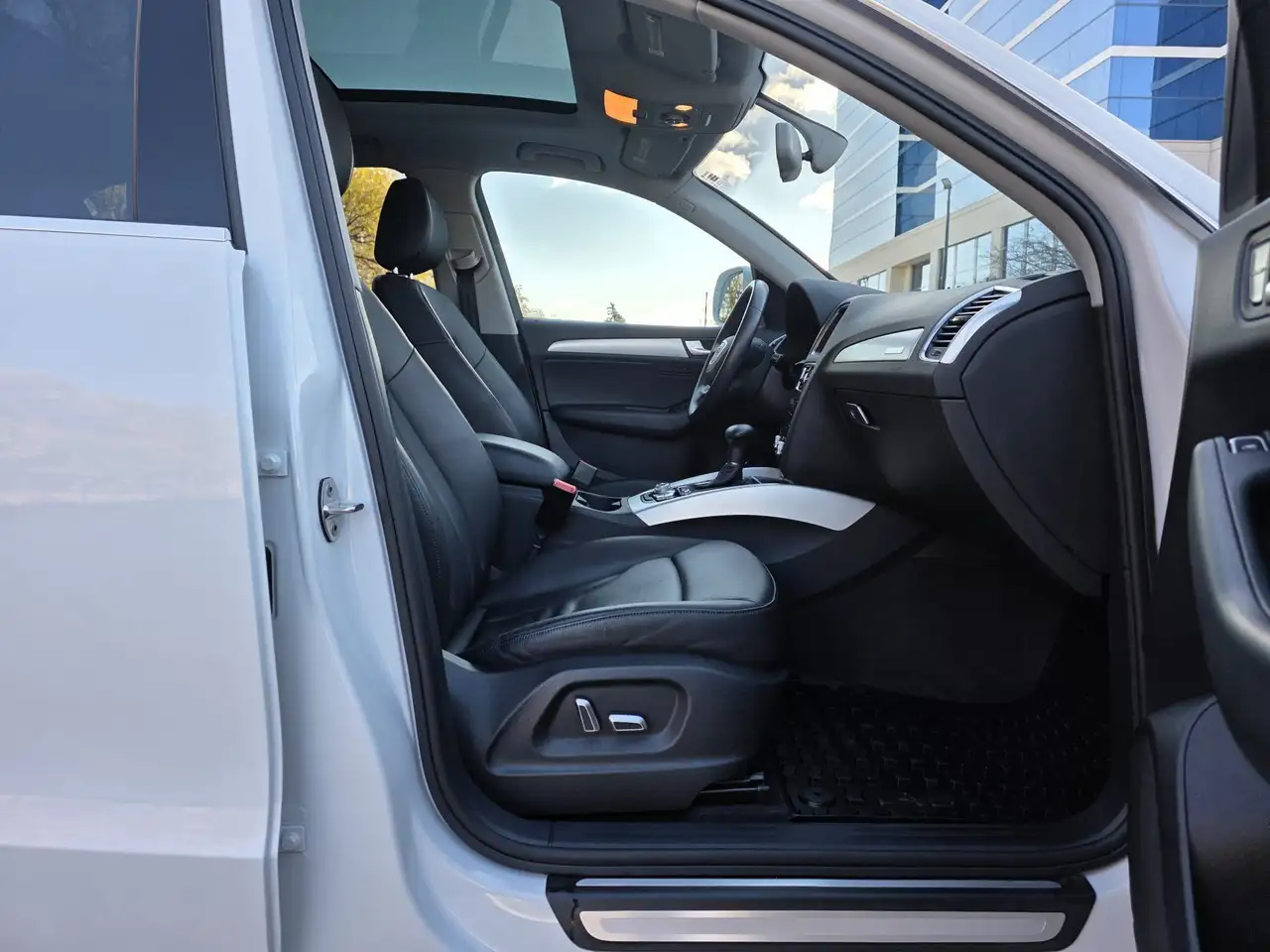 Audi Q5 снимка Audi Q5