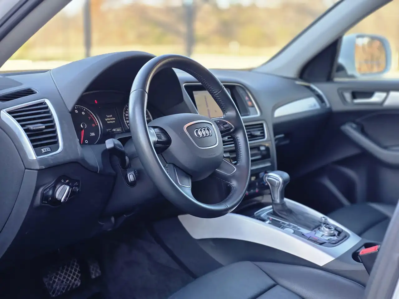 Audi Q5 снимка Audi Q5
