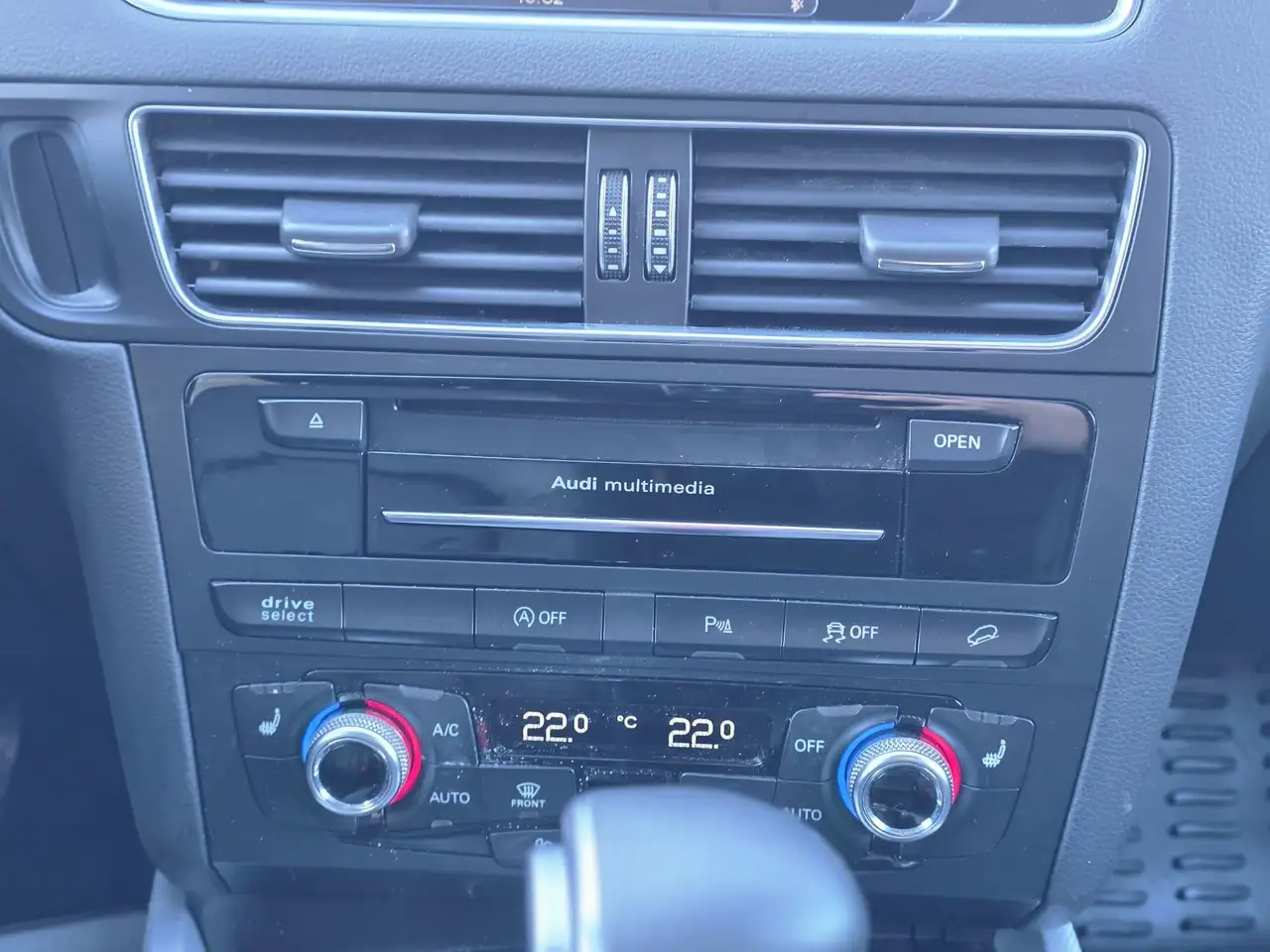 Audi Q5 снимка Audi Q5