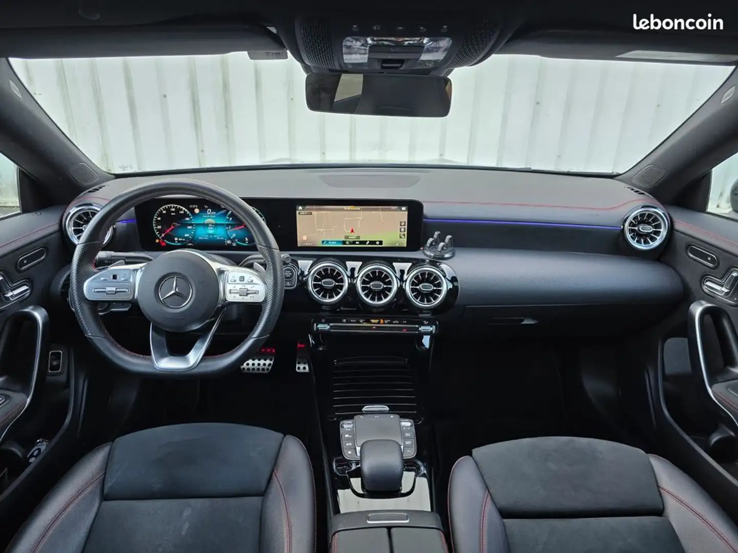 Mercedes-Benz CLA 250 Classe coupe 250 224ch amg line mbux-multibeam-sieges elec-immat fr Noir - 2