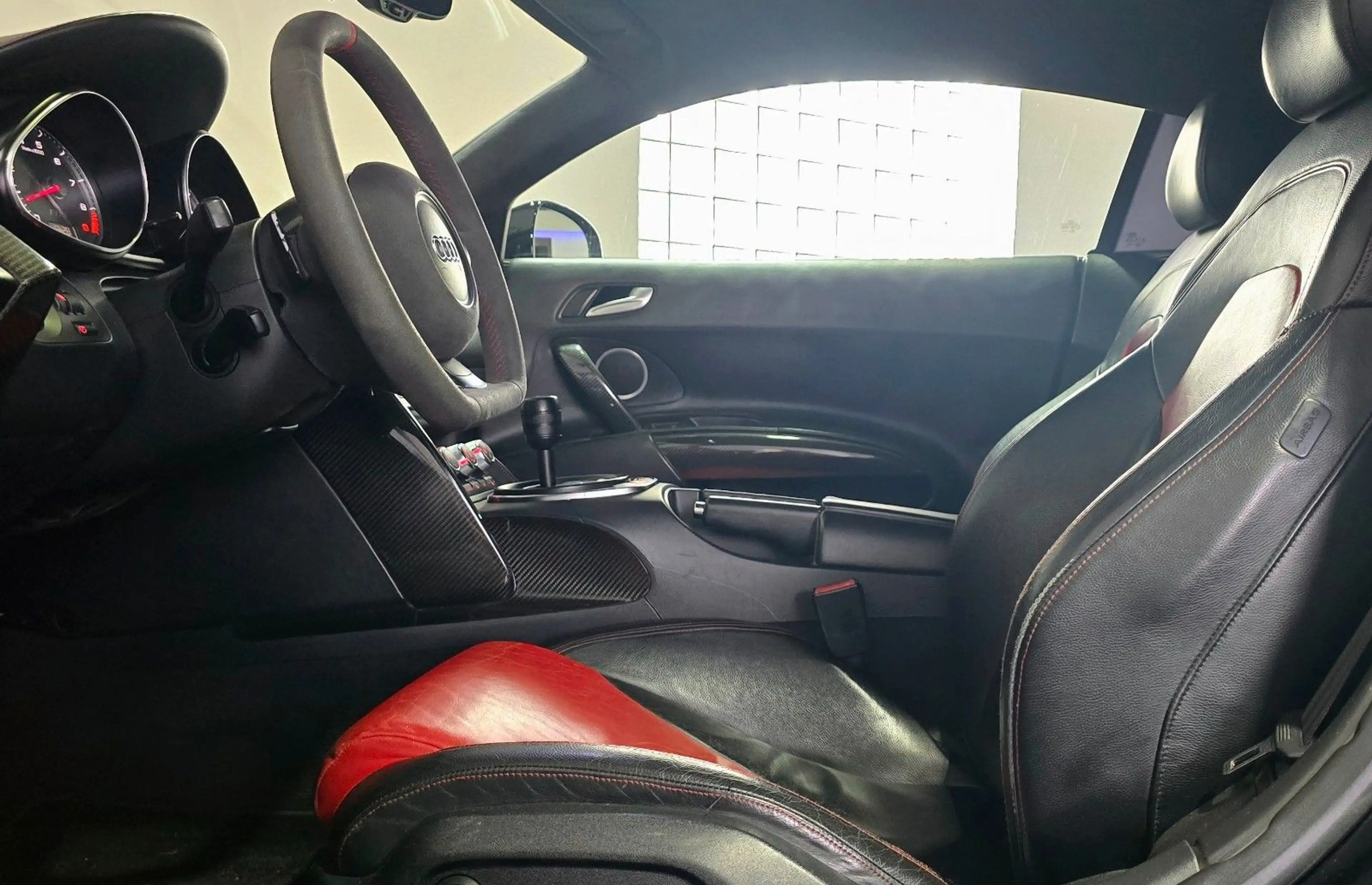 Audi R8 4.2 FSI Quattro*3*CARBON*V10-OPTIK*B&O*V10 FG — photo 34