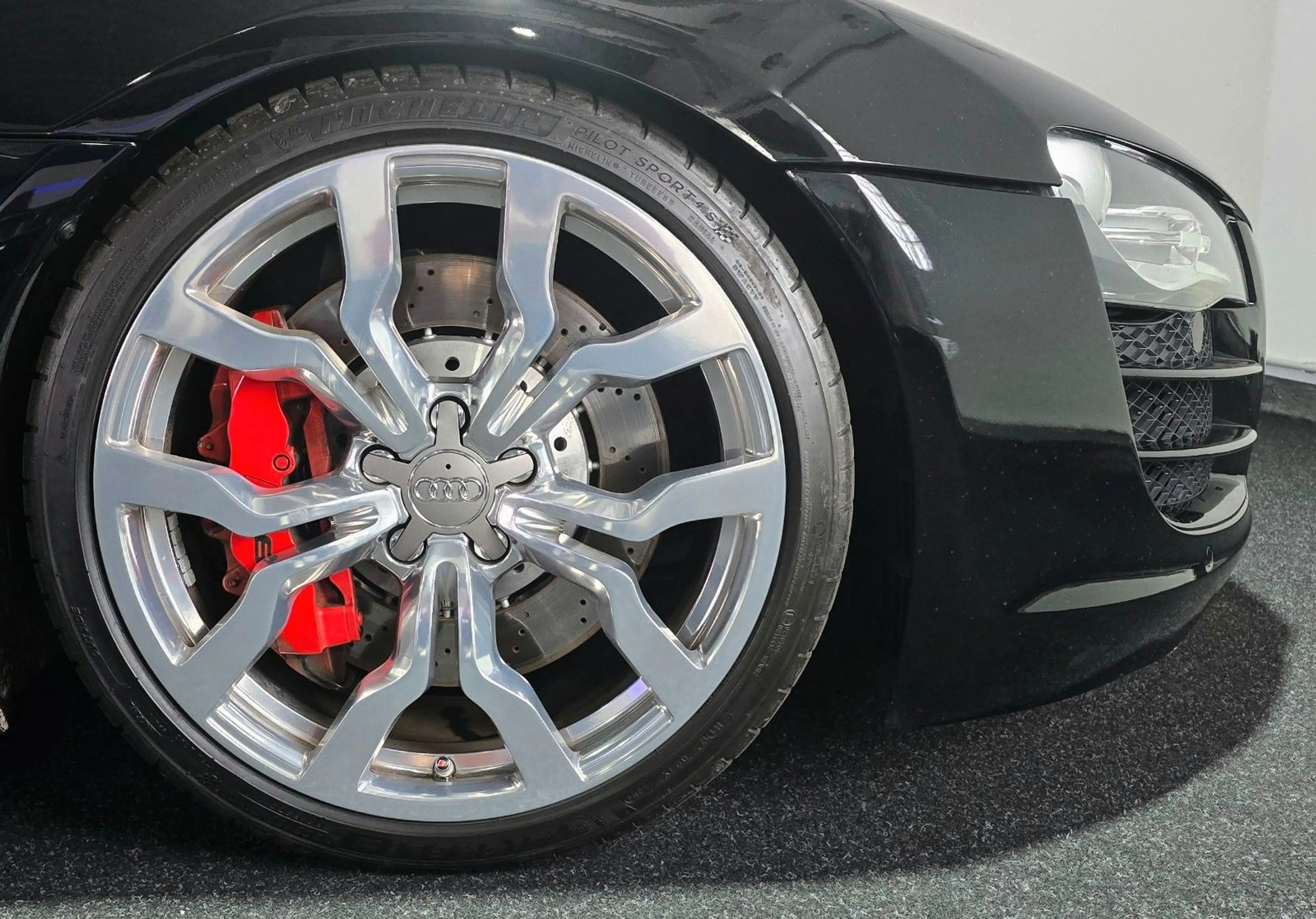 Audi R8 4.2 FSI Quattro*3*CARBON*V10-OPTIK*B&O*V10 FG — photo 40