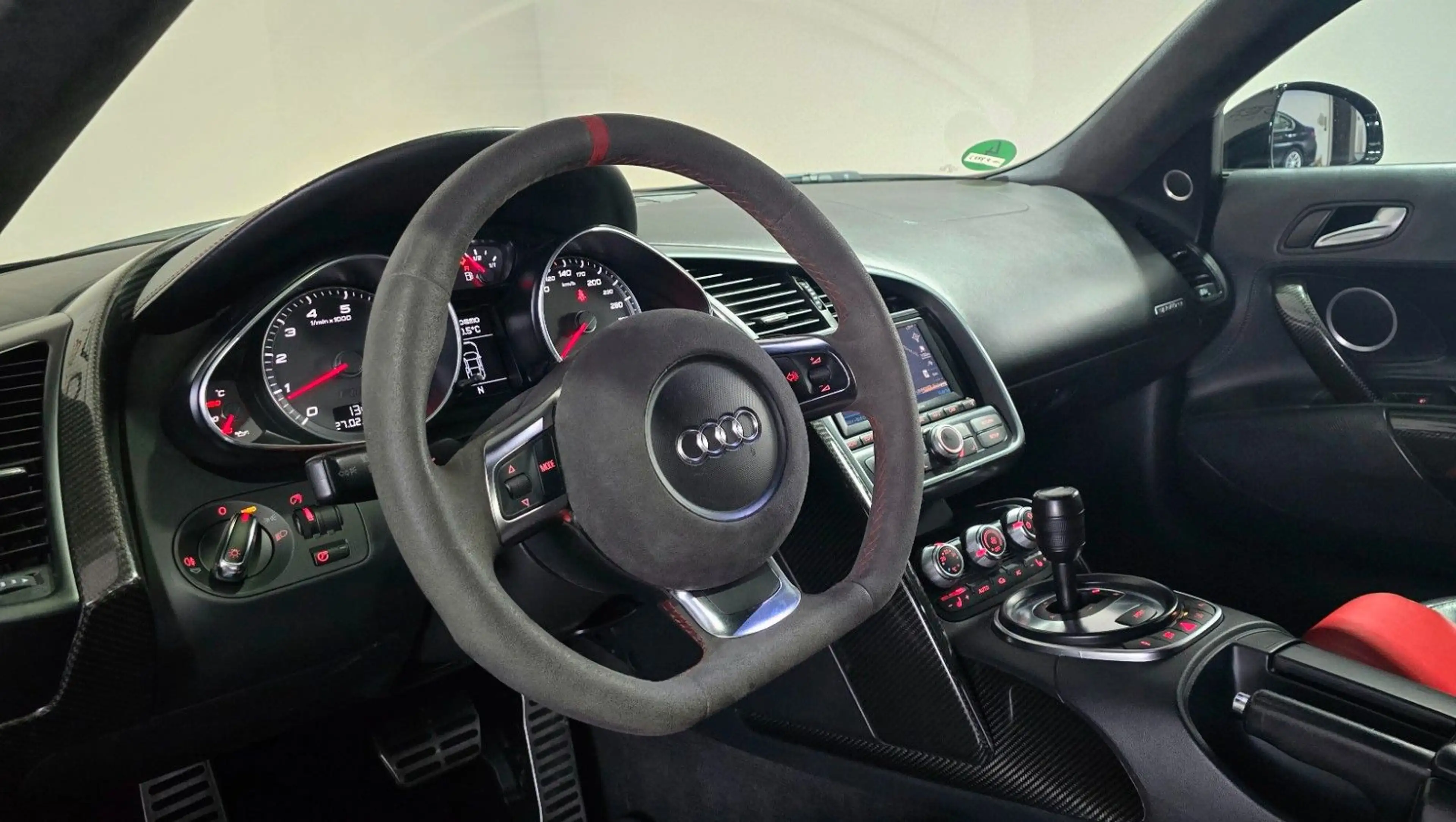 Audi R8 4.2 FSI Quattro*3*CARBON*V10-OPTIK*B&O*V10 FG — photo 27