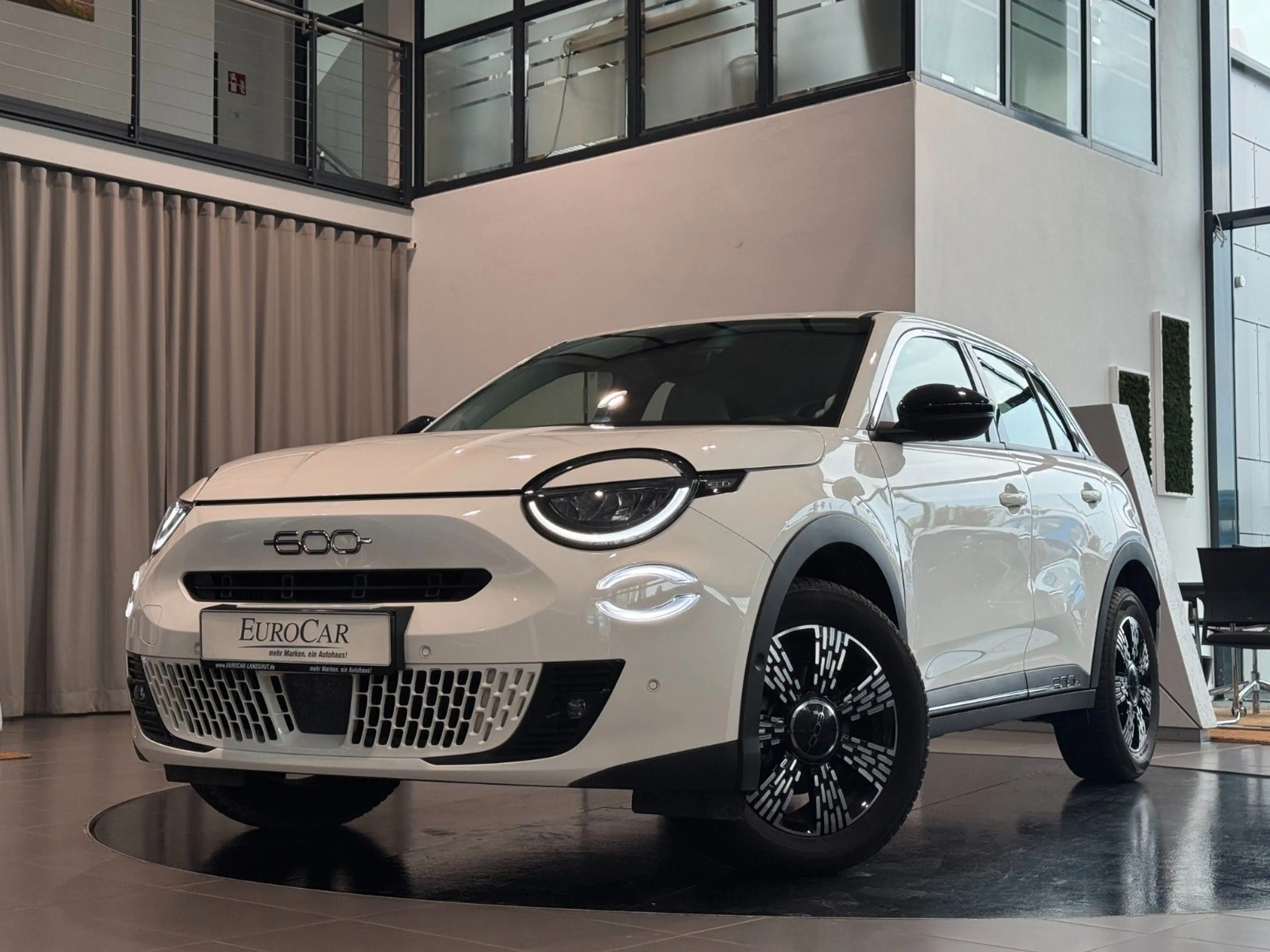 Fiat 600 Hybrid StyleP SmartphoneInt. Shz Kamera LED