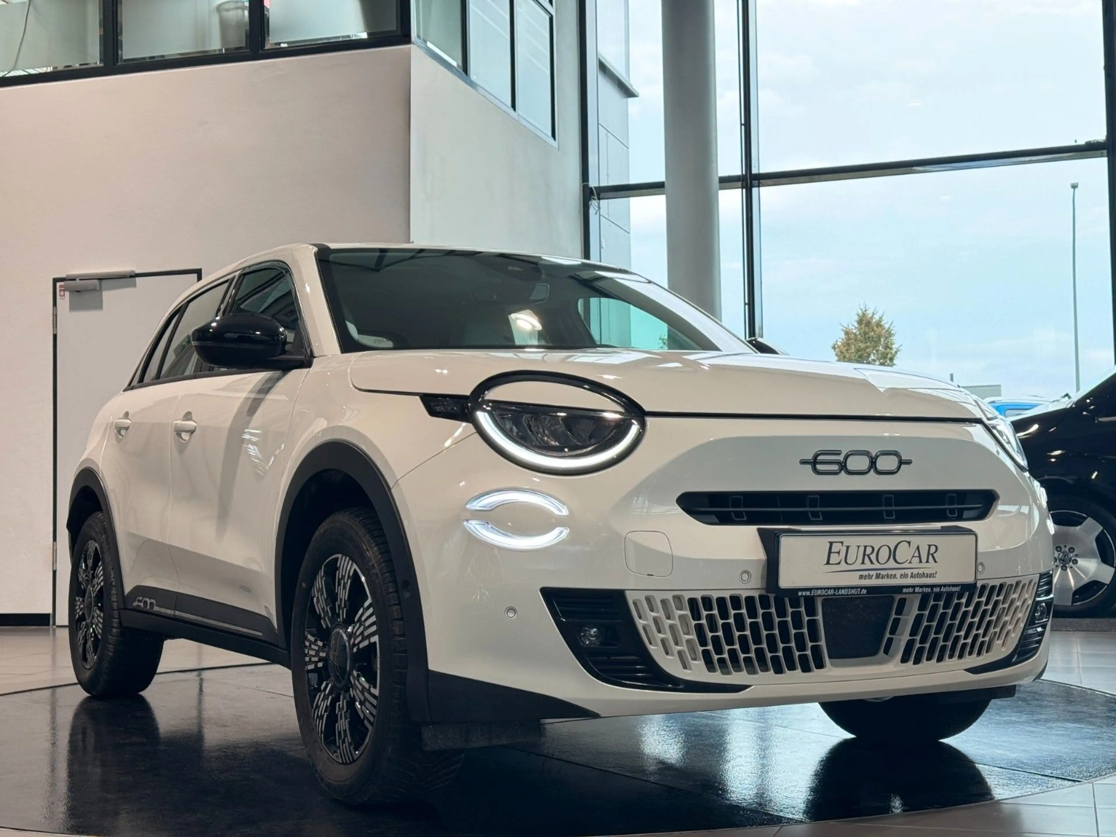 Fiat 600 Hybrid StyleP SmartphoneInt. Shz Kamera LED — photo 3
