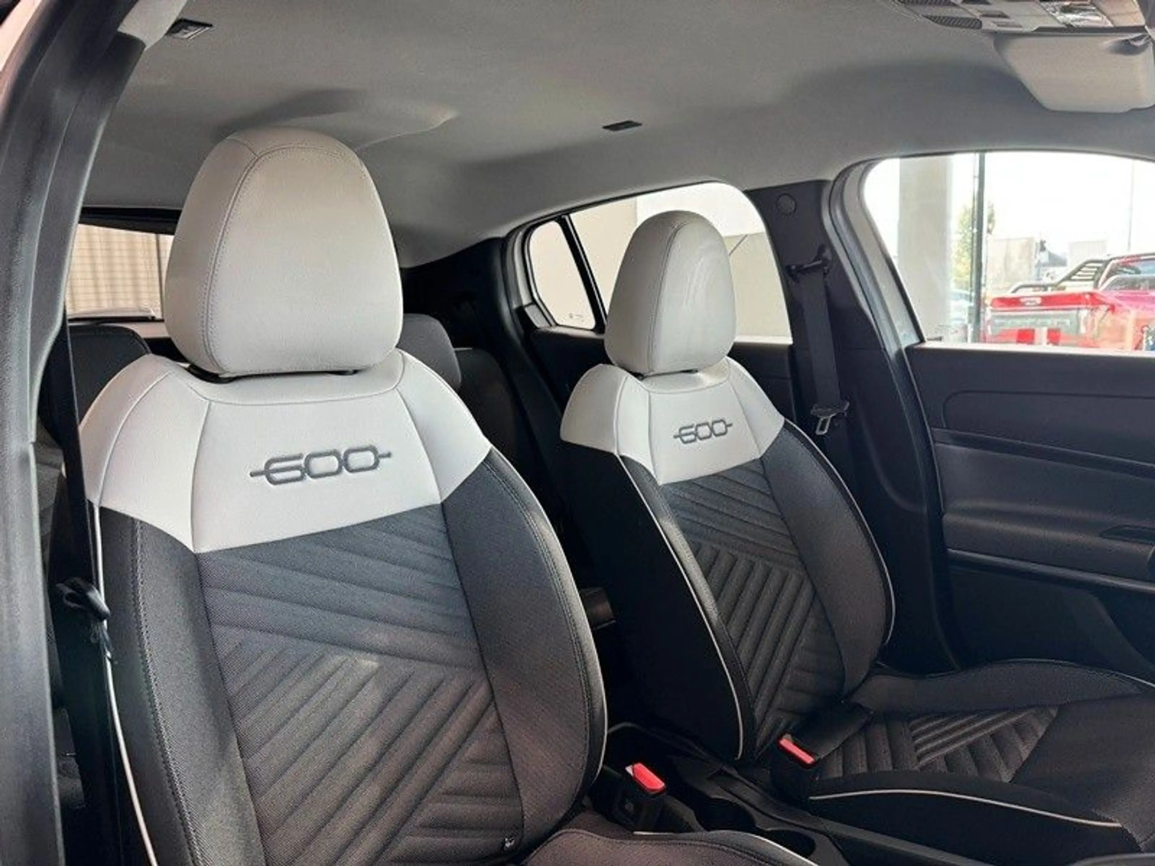 Fiat 600 Hybrid StyleP SmartphoneInt. Shz Kamera LED — photo 14