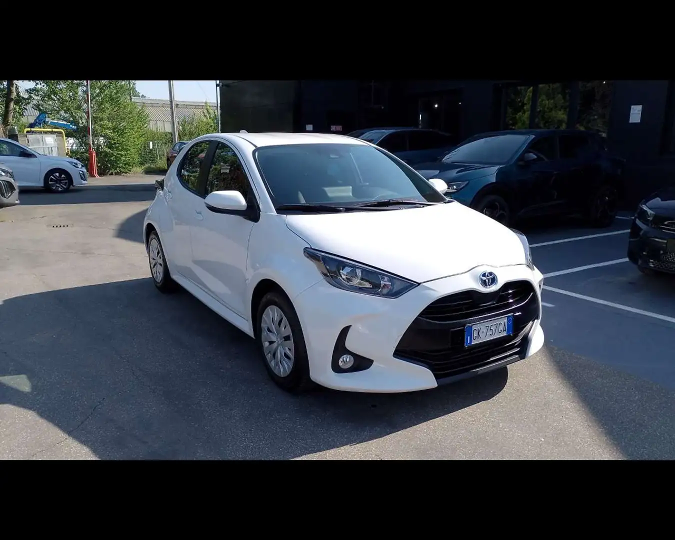 Toyota Yaris 4ª serie - Yaris 1.5 Hybrid 5 porte Business Bianco - 2