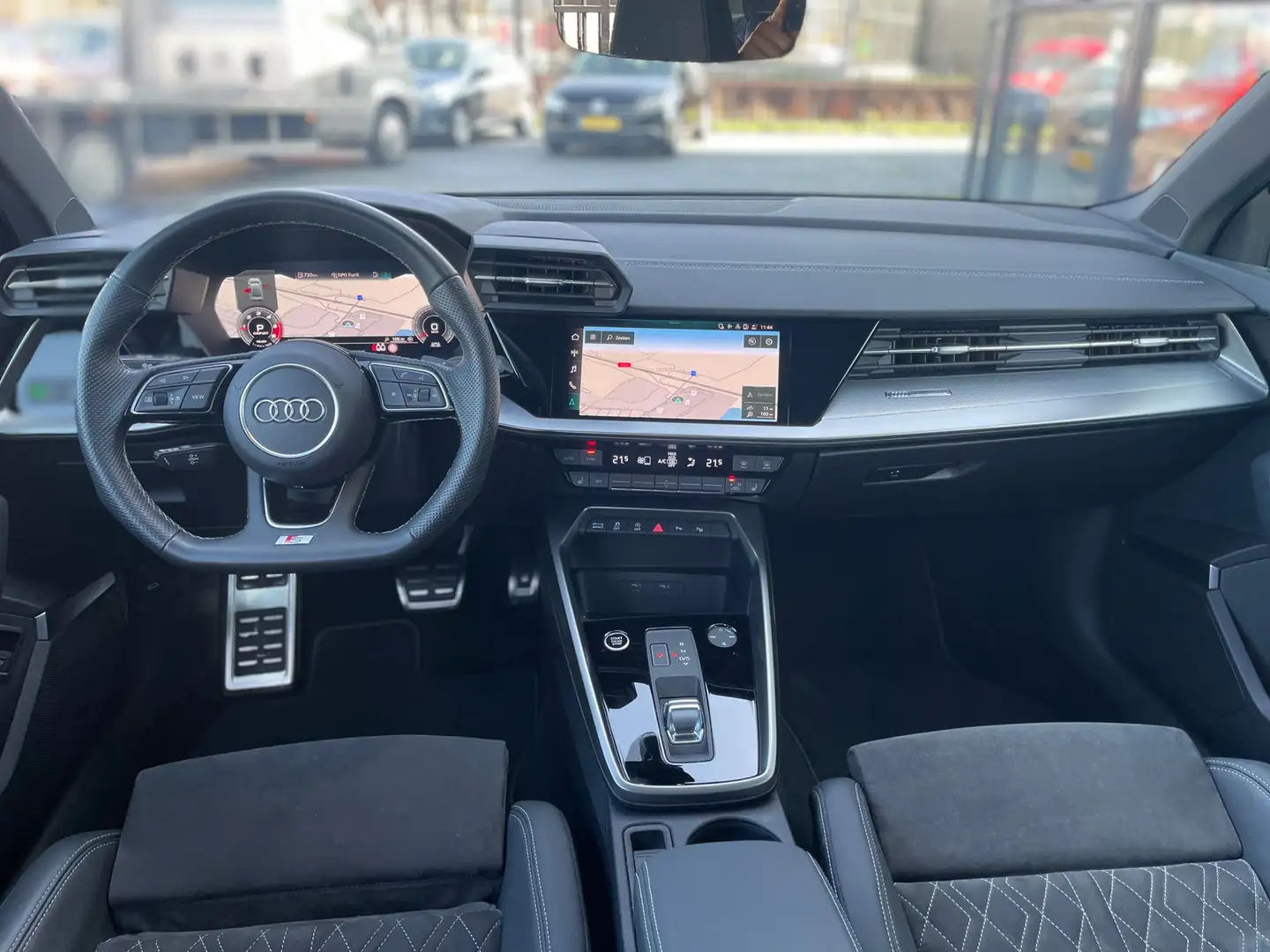 Audi A3 Limousine 2.0 35 TDI S edition S-line VIRTUAL PANO Blauw - 2