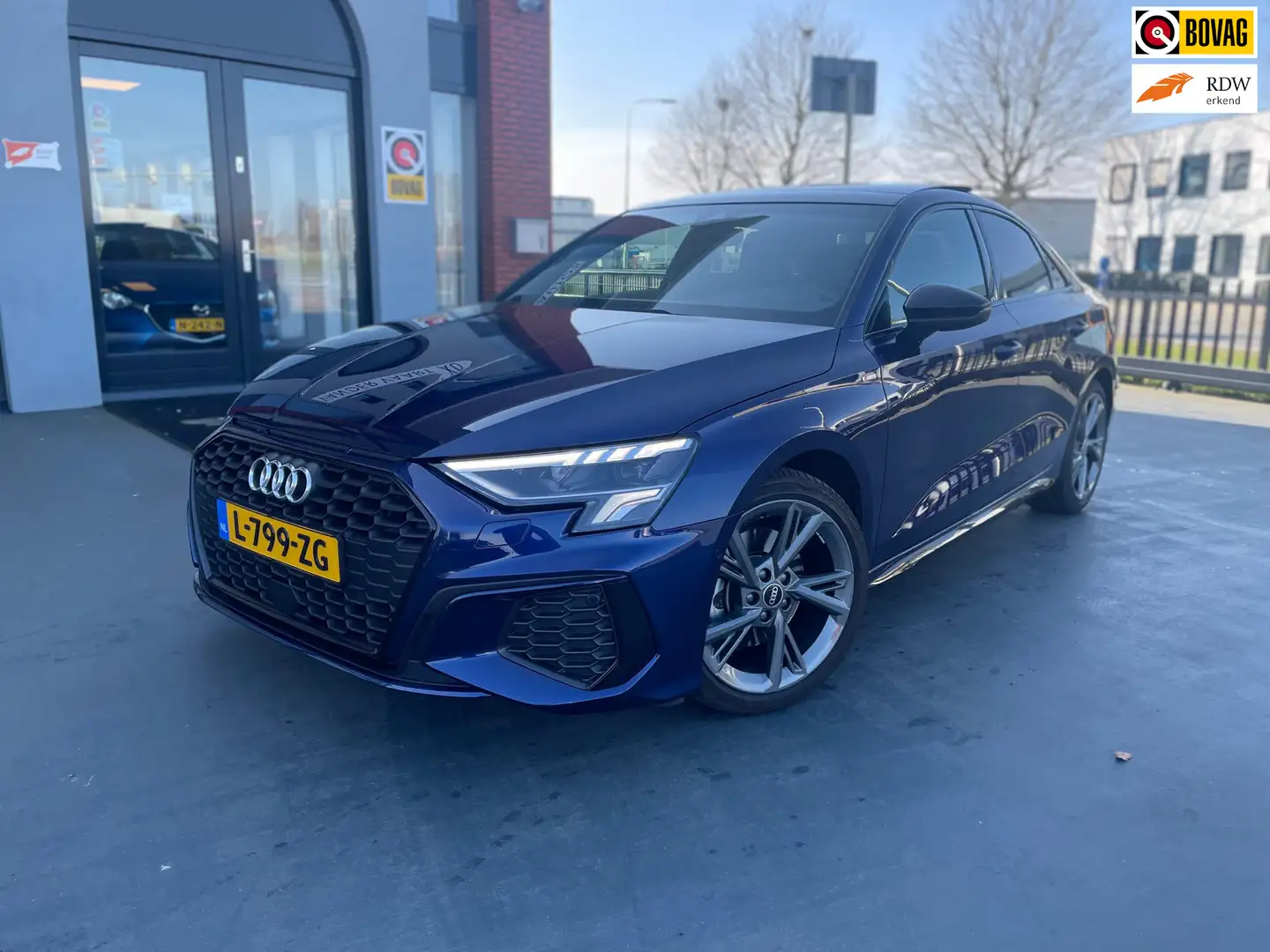 Audi A3 Limousine 2.0 35 TDI S edition S-line VIRTUAL PANO Blauw - 1