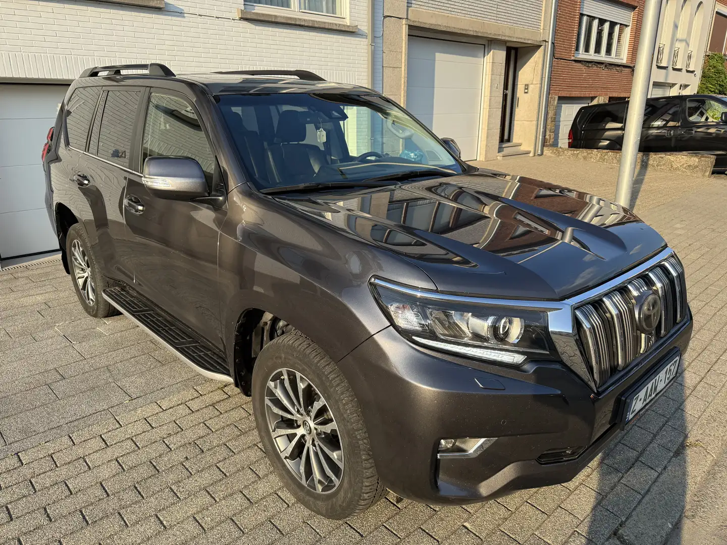 Toyota Land Cruiser 2.8 D-4D Premium  FULL OPTION 7PLACE 136000KM NEW! Gris - 2