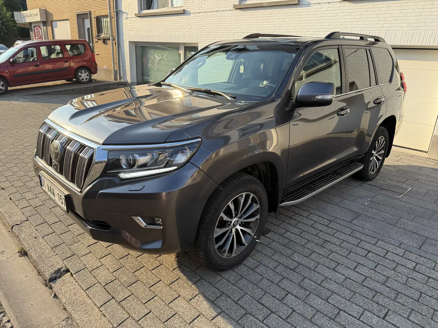 Toyota Land Cruiser 2.8 D-4D Premium  FULL OPTION 7PLACE 136000KM NEW! Gris - 1