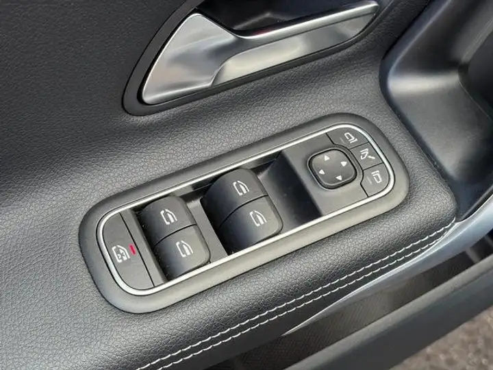 Mercedes-Benz CLA 2025, foto 48