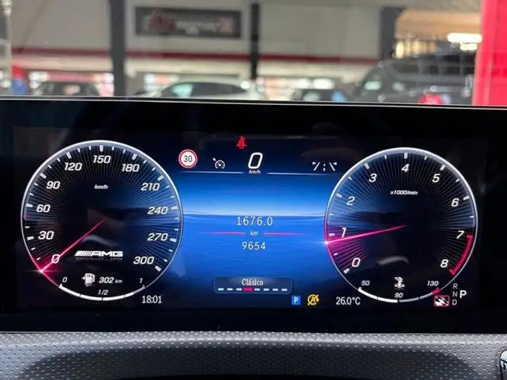 Mercedes-Benz CLA 2025, foto 38