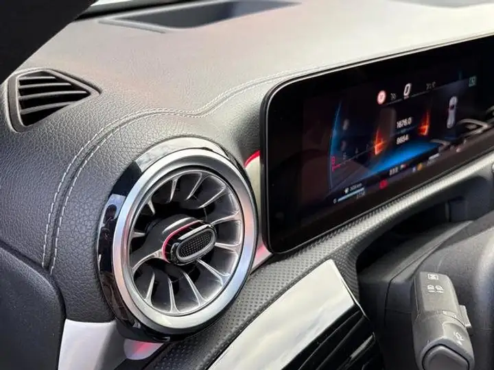 Mercedes-Benz CLA 2025, foto 43