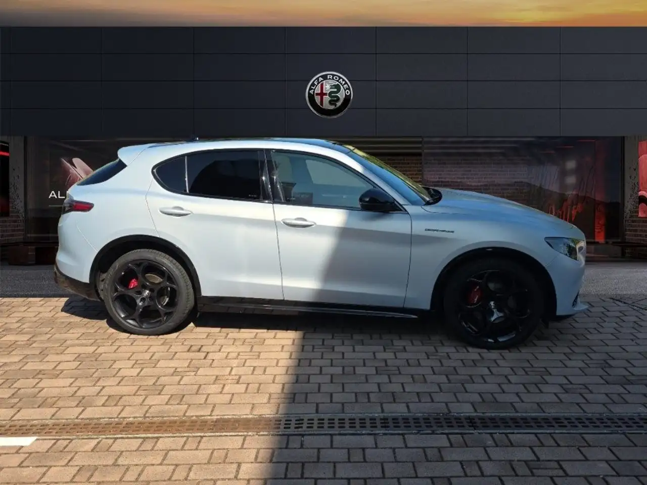 Alfa Romeo Stelvio 2023