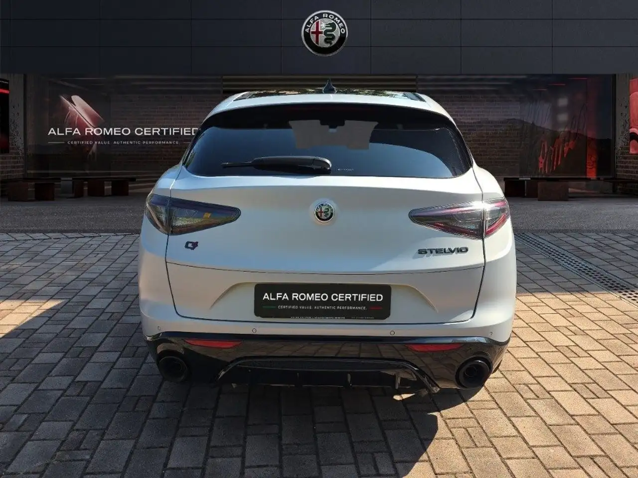 Alfa Romeo Stelvio 2023