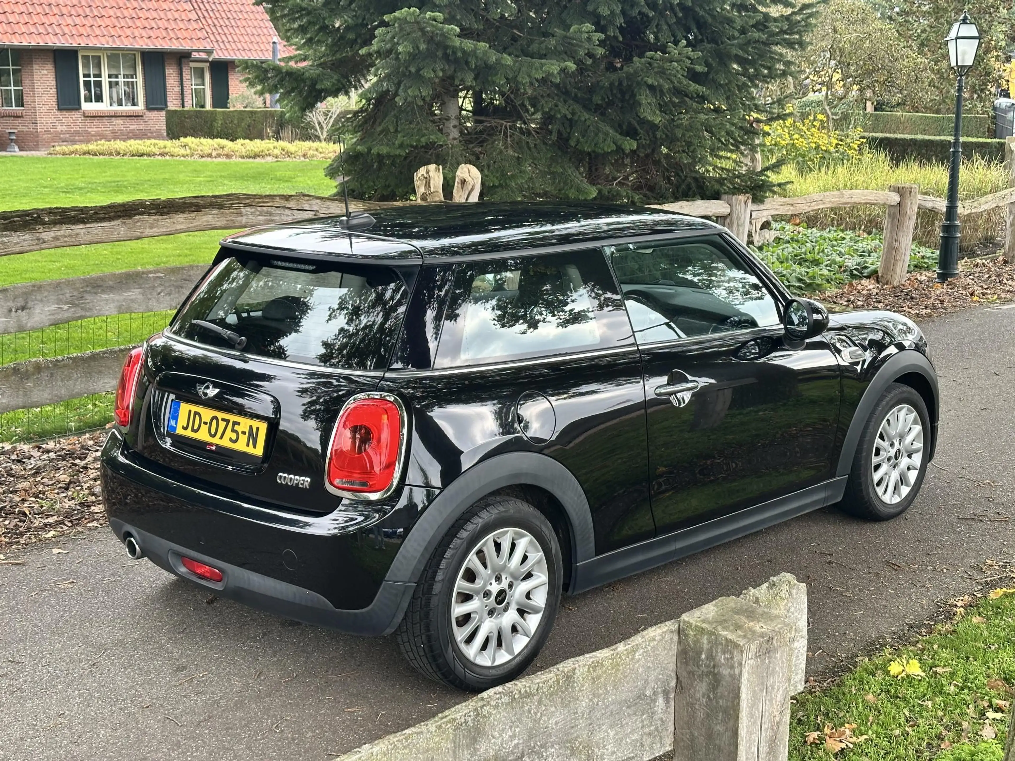 MINI Cooper 3-Deurs 1.5 Business — photo 10