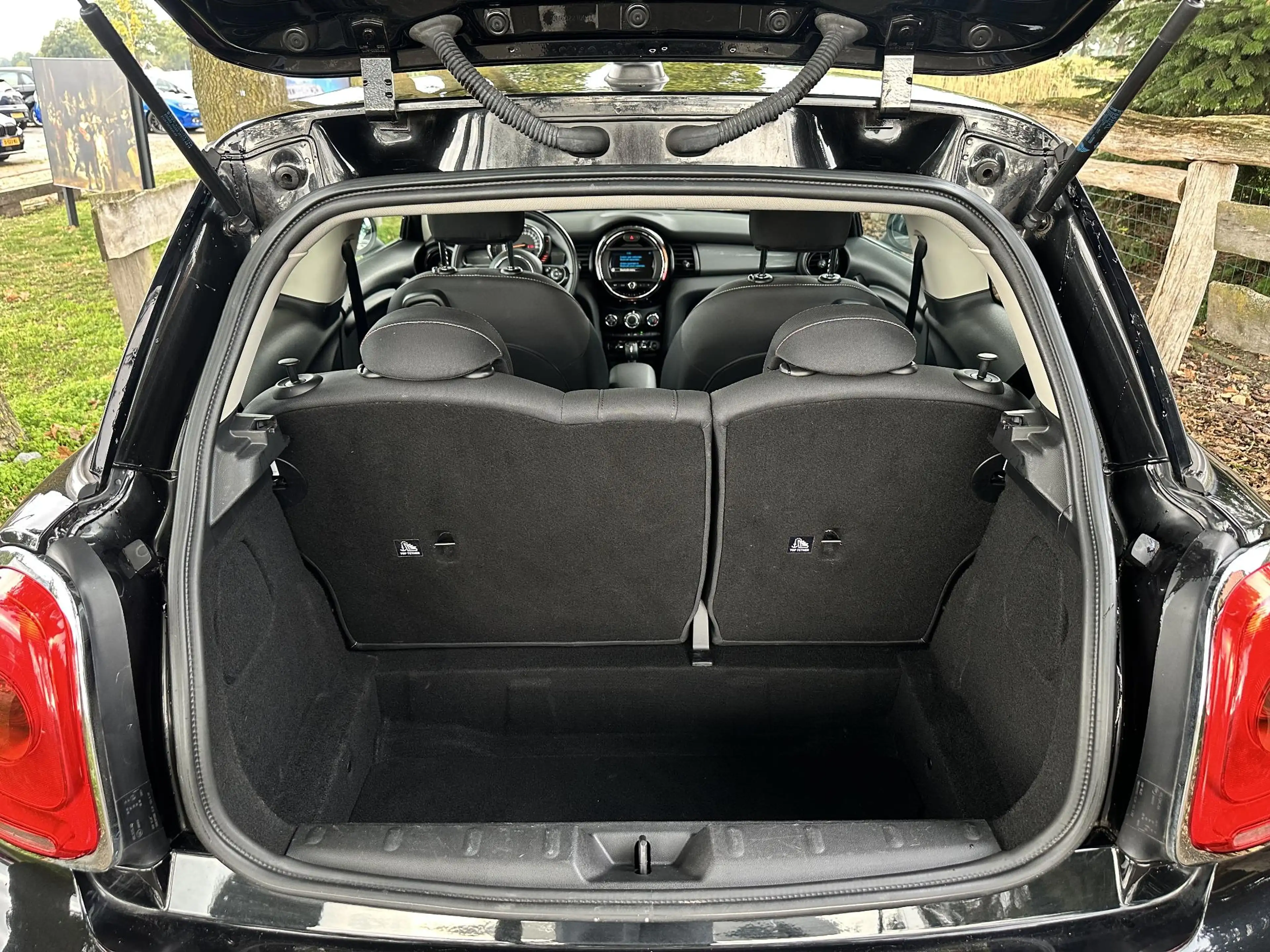 MINI Cooper 3-Deurs 1.5 Business — photo 23