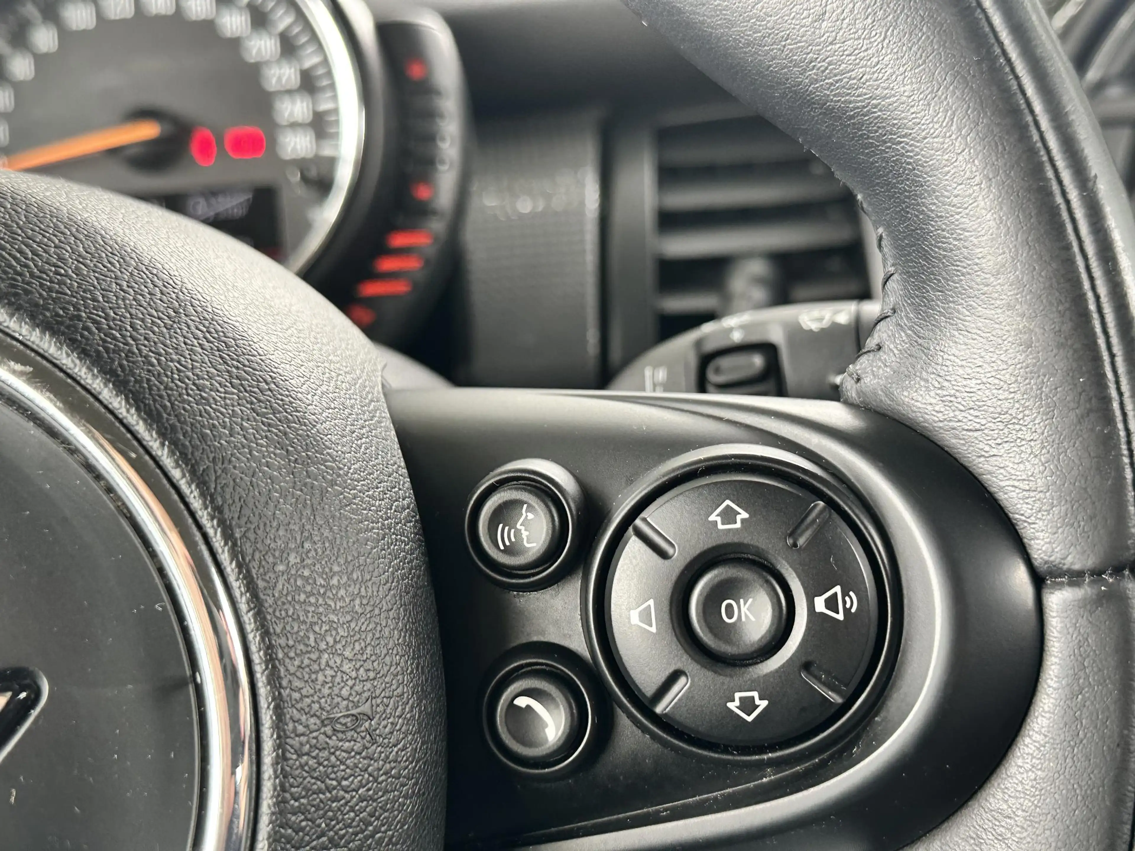 MINI Cooper 3-Deurs 1.5 Business — photo 28