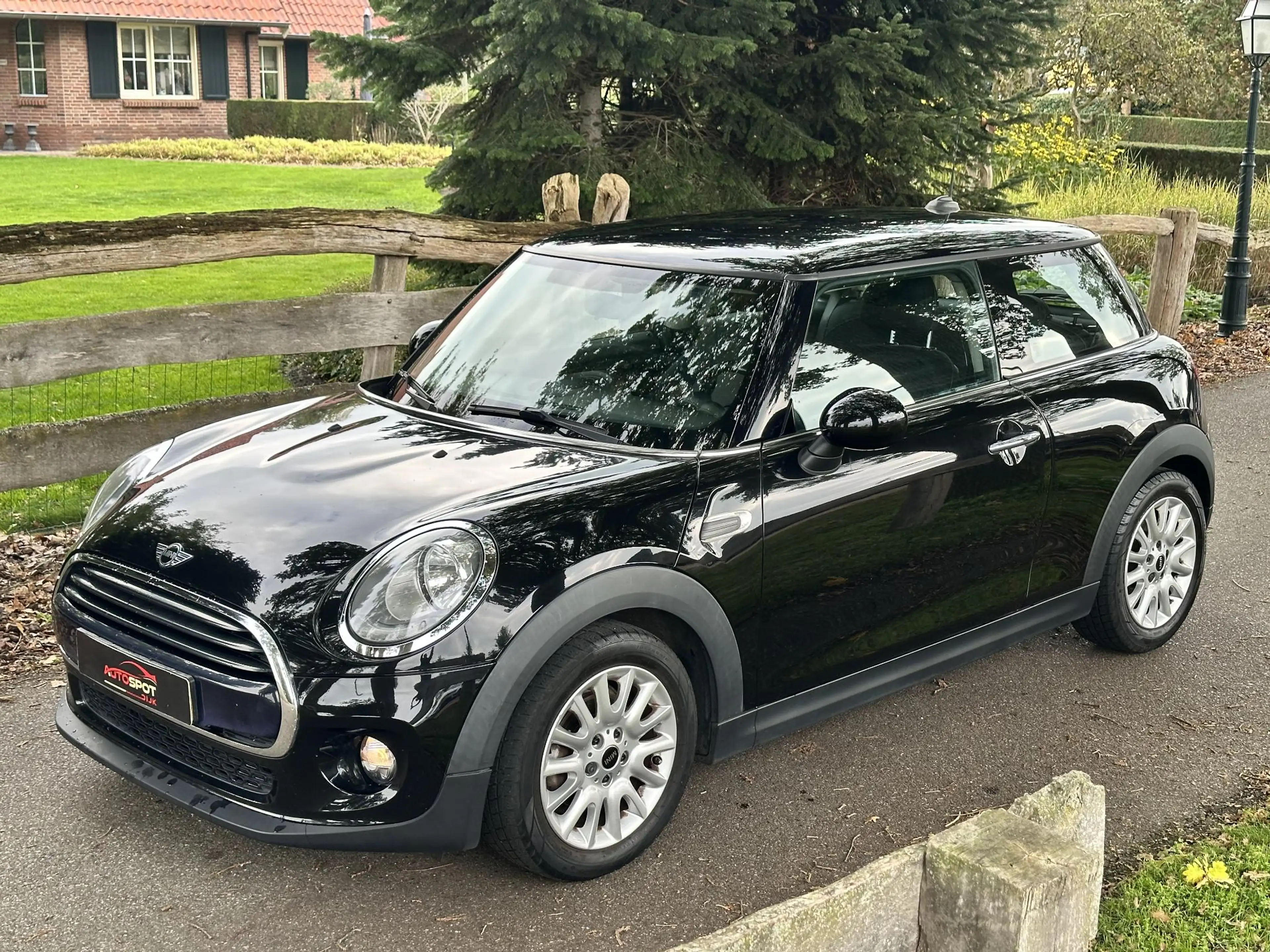 MINI Cooper 3-Deurs 1.5 Business — photo 16