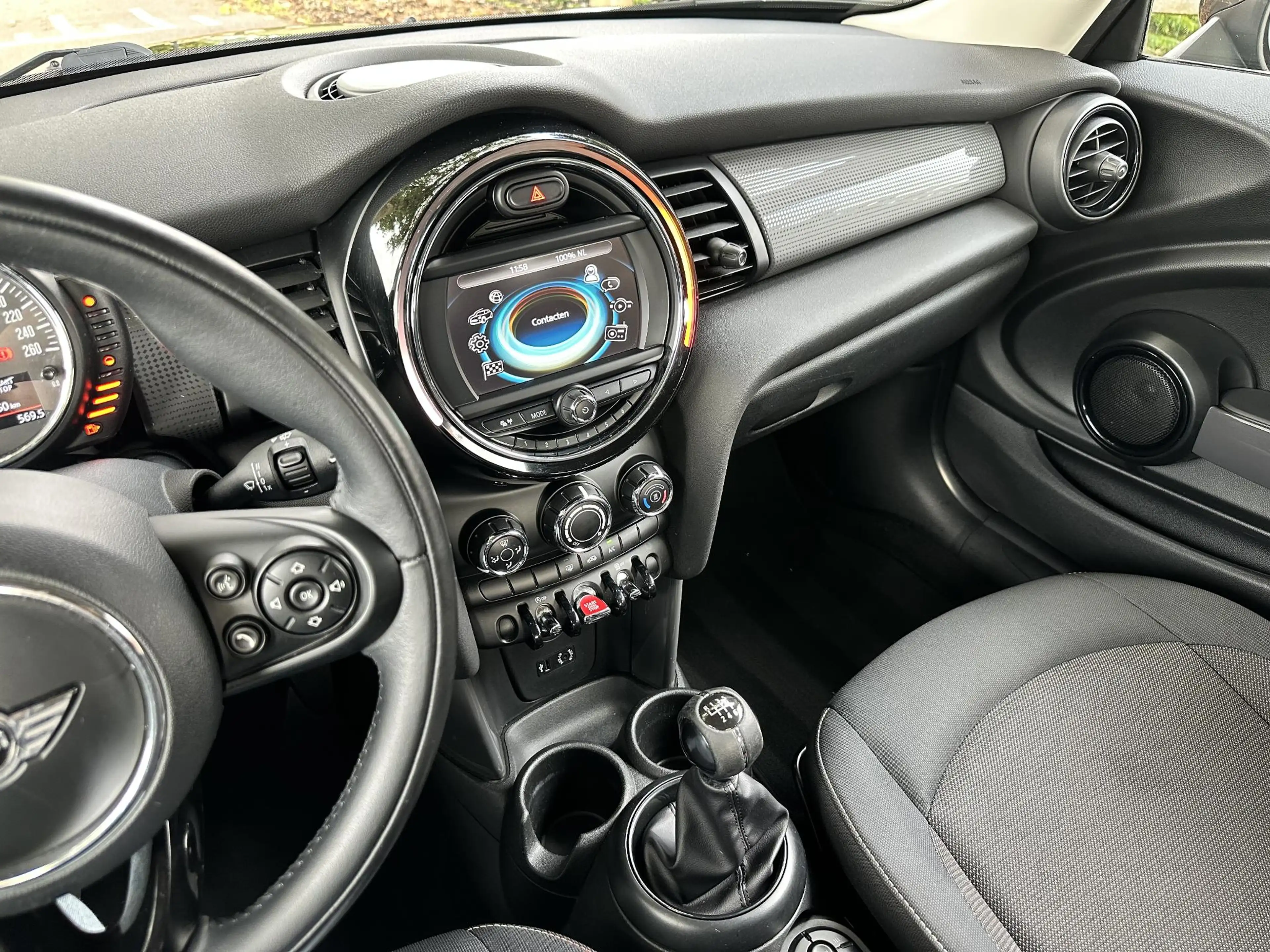MINI Cooper 3-Deurs 1.5 Business — photo 37