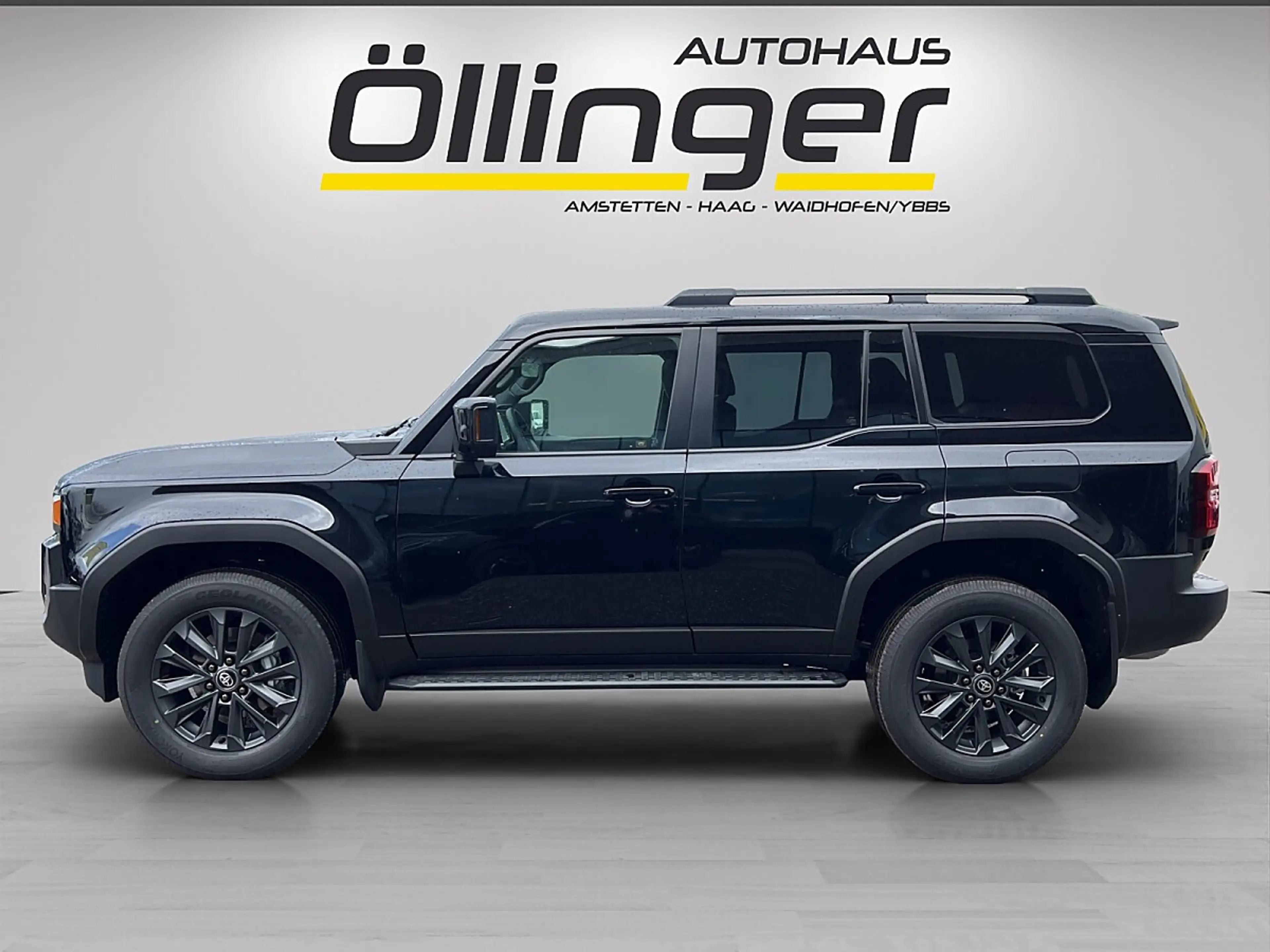 Toyota Land Cruiser Landcruiser 2,8 D-4D 4WD Lounge Aut. — photo 3