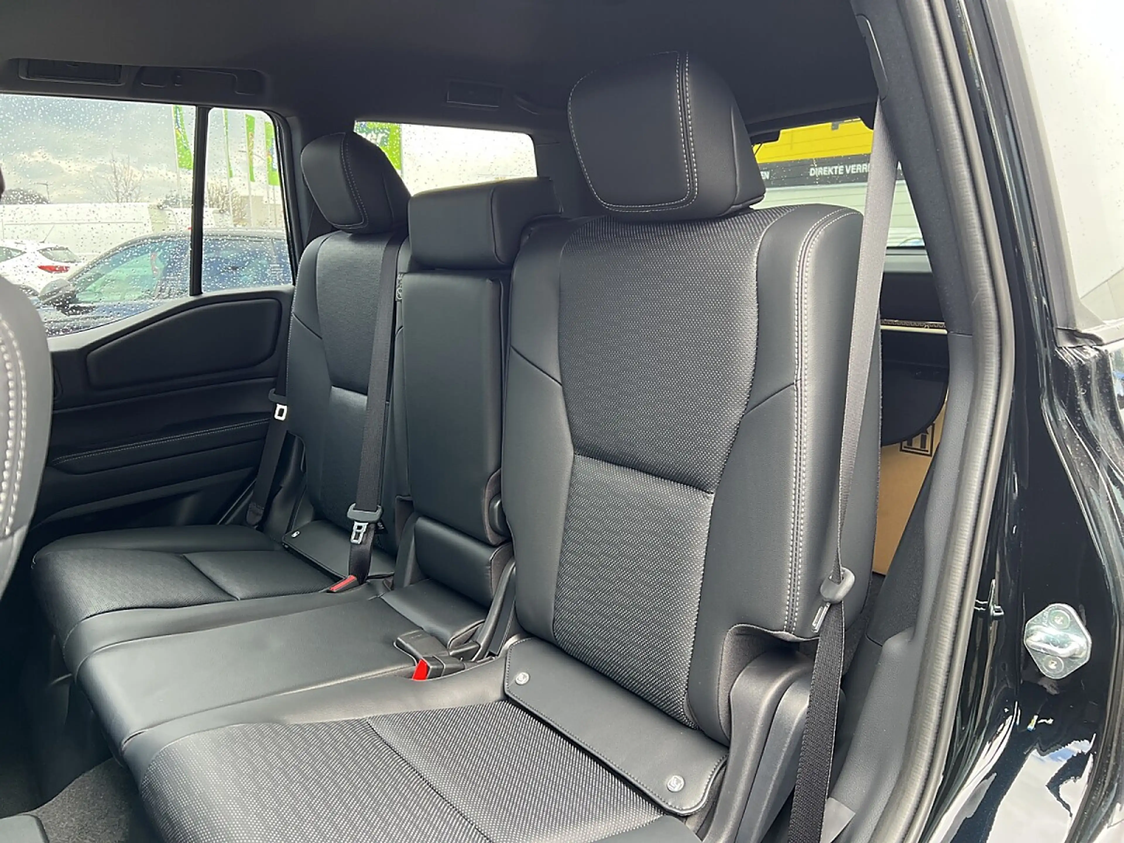 Toyota Land Cruiser Landcruiser 2,8 D-4D 4WD Lounge Aut. — photo 12