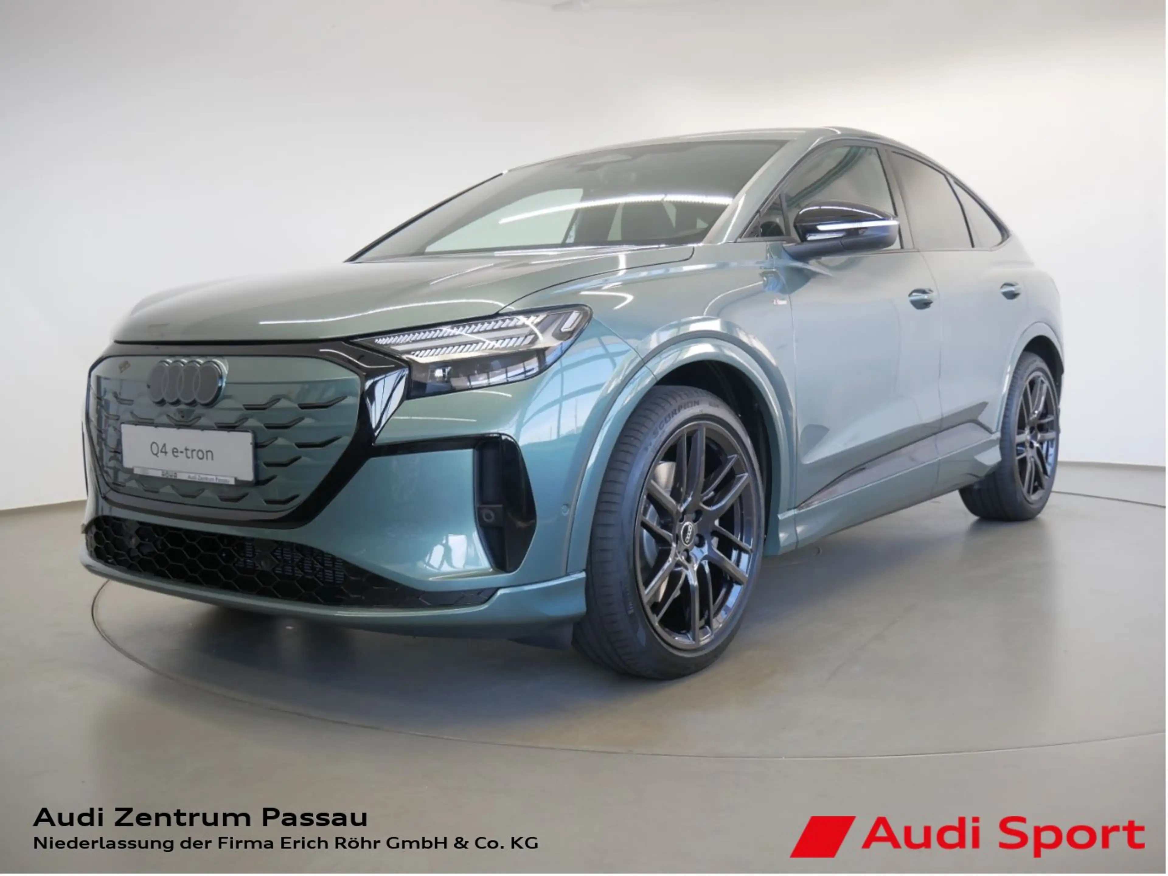 Audi Q4 e-tron Q4 Sportback e-tron quattro 220 kW ACC AHK