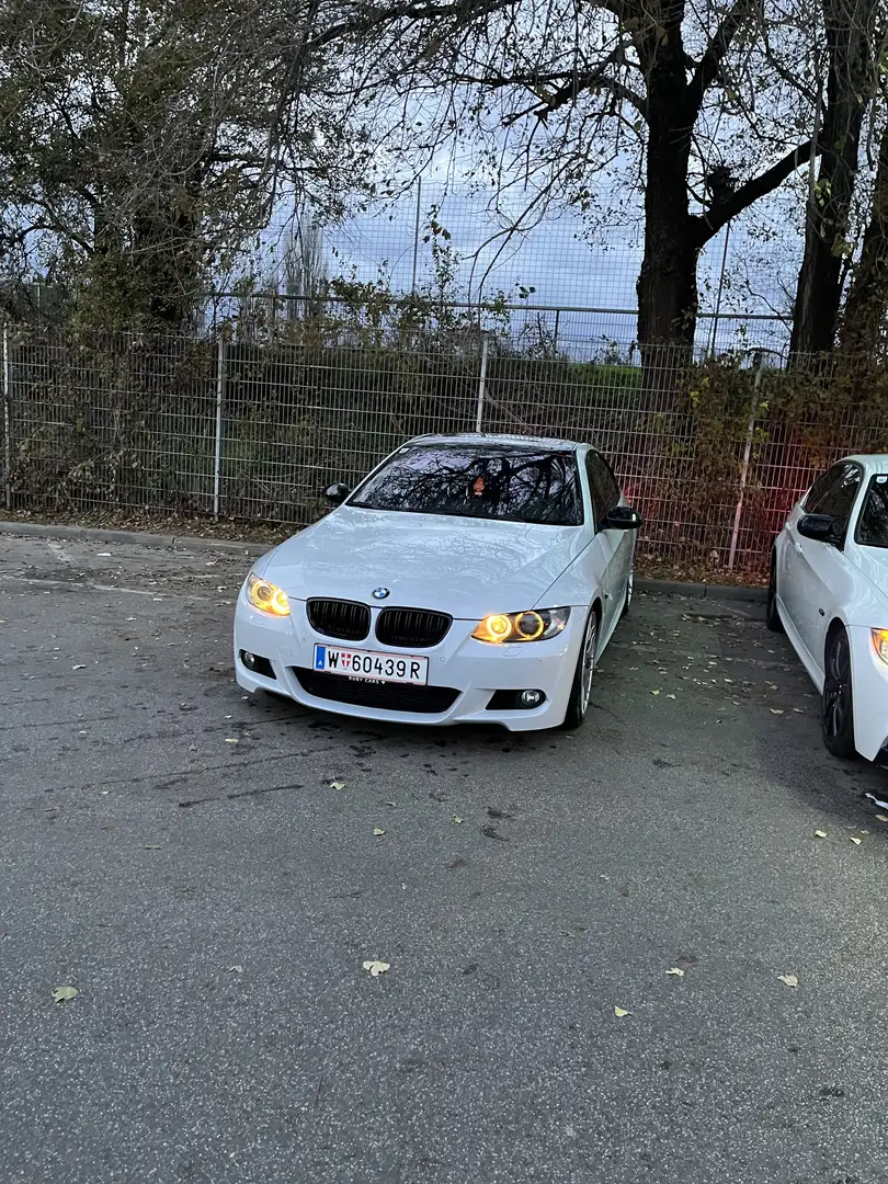 BMW 335 Šedá - 1