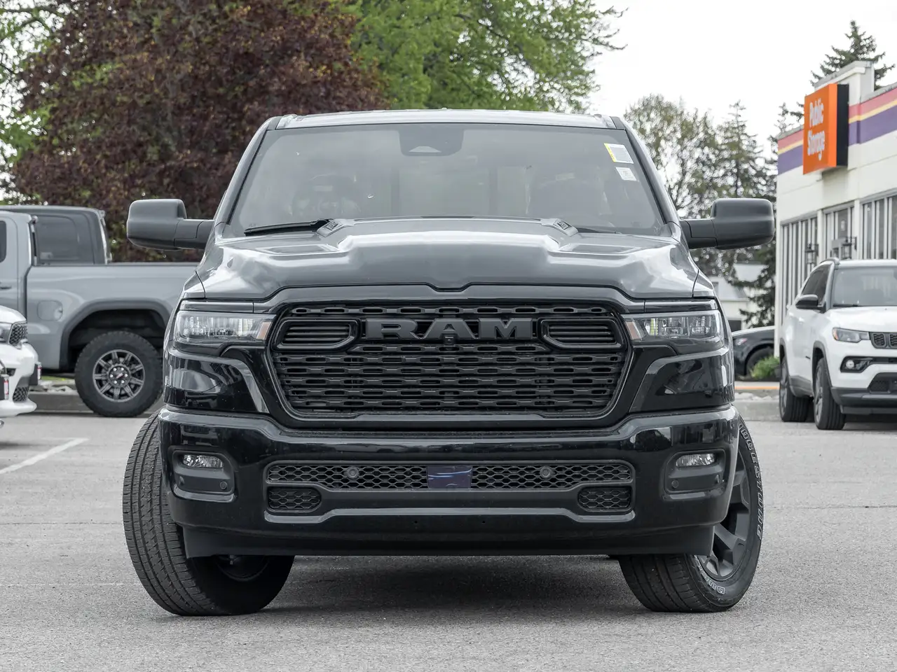 RAM 1500 снимка RAM 1500