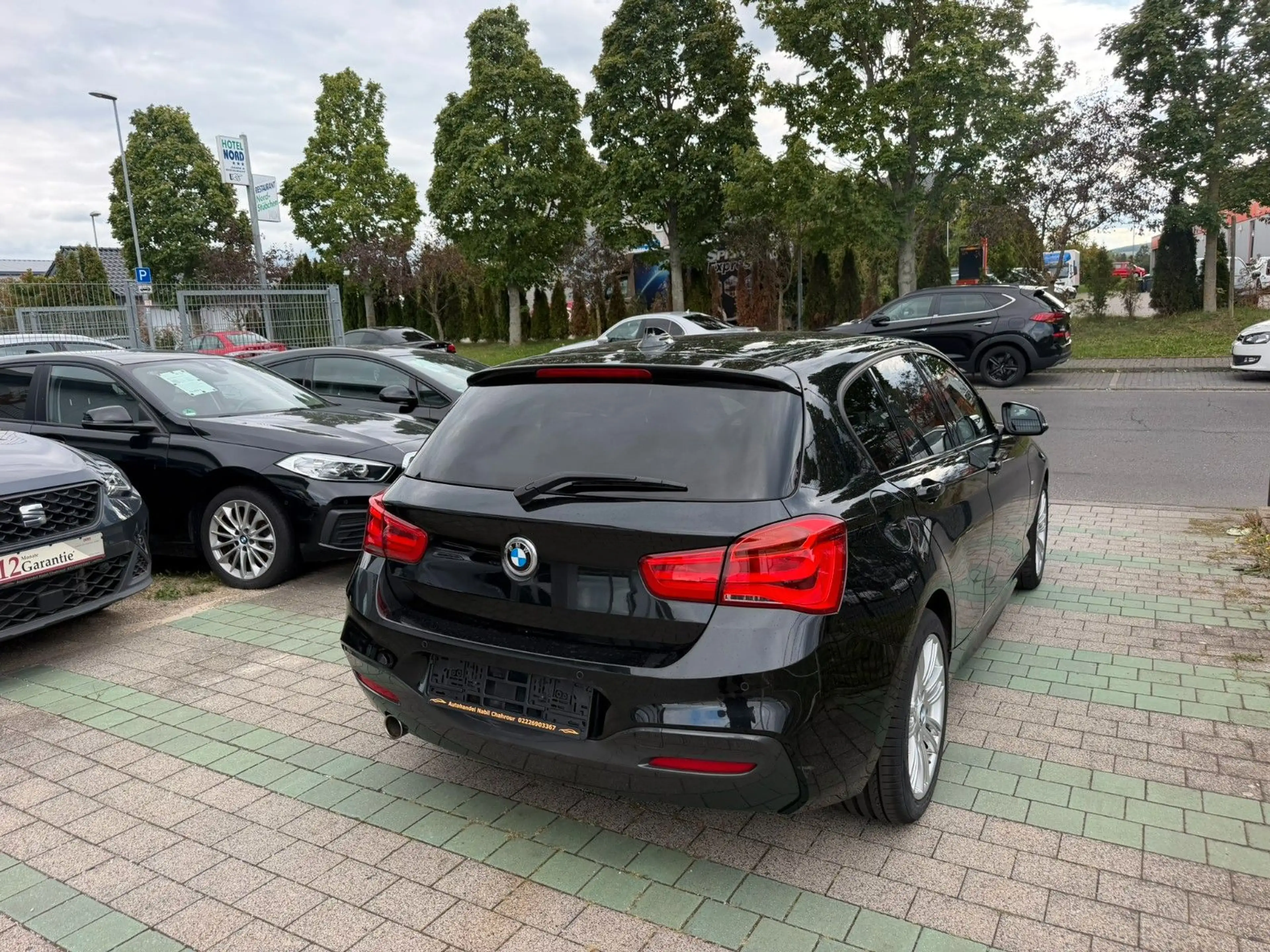 BMW 116 d M Sportpaket Alcantara Navi Sitzheizung LED — photo 7