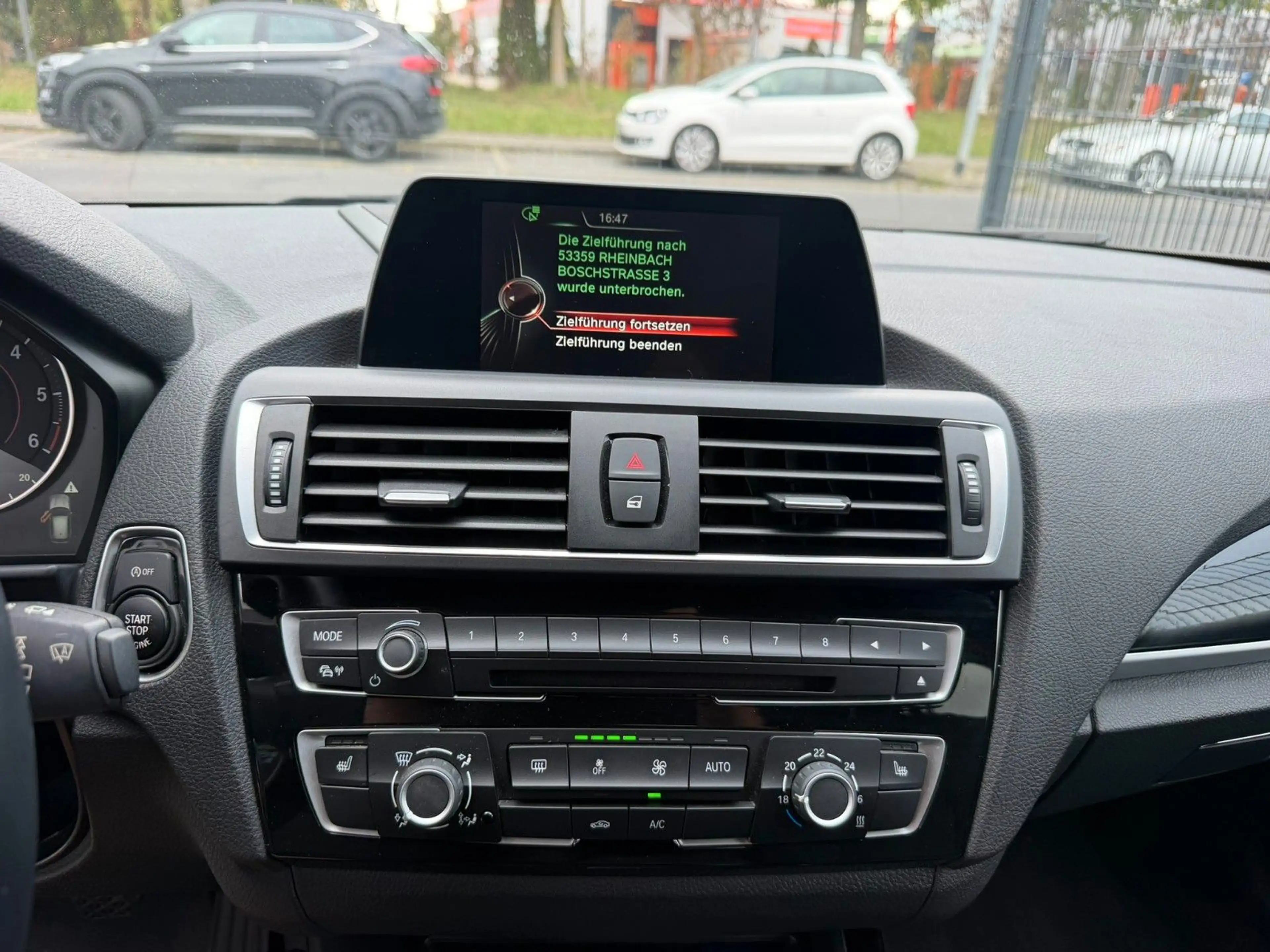 BMW 116 d M Sportpaket Alcantara Navi Sitzheizung LED — photo 17
