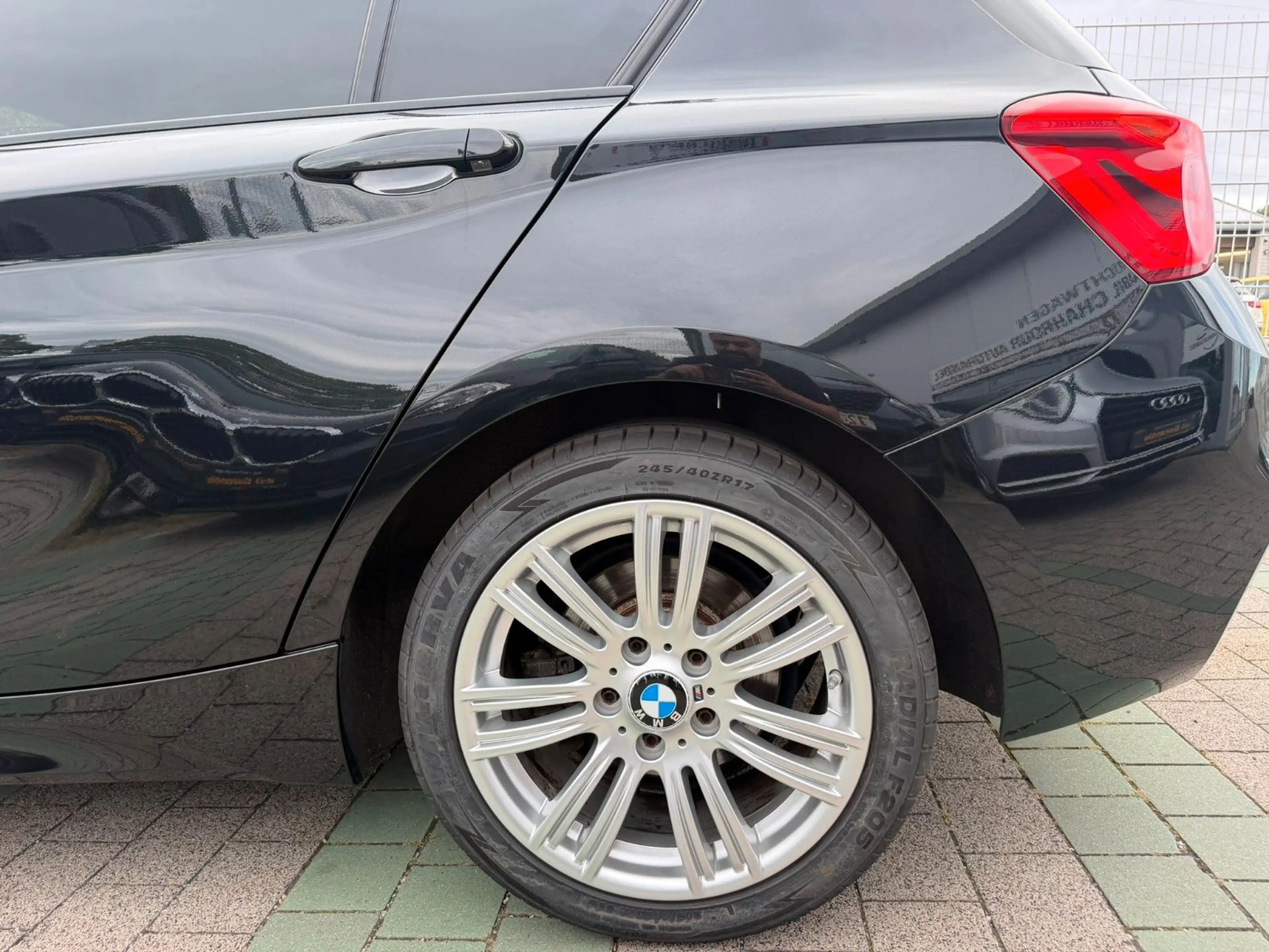 BMW 116 d M Sportpaket Alcantara Navi Sitzheizung LED — photo 13