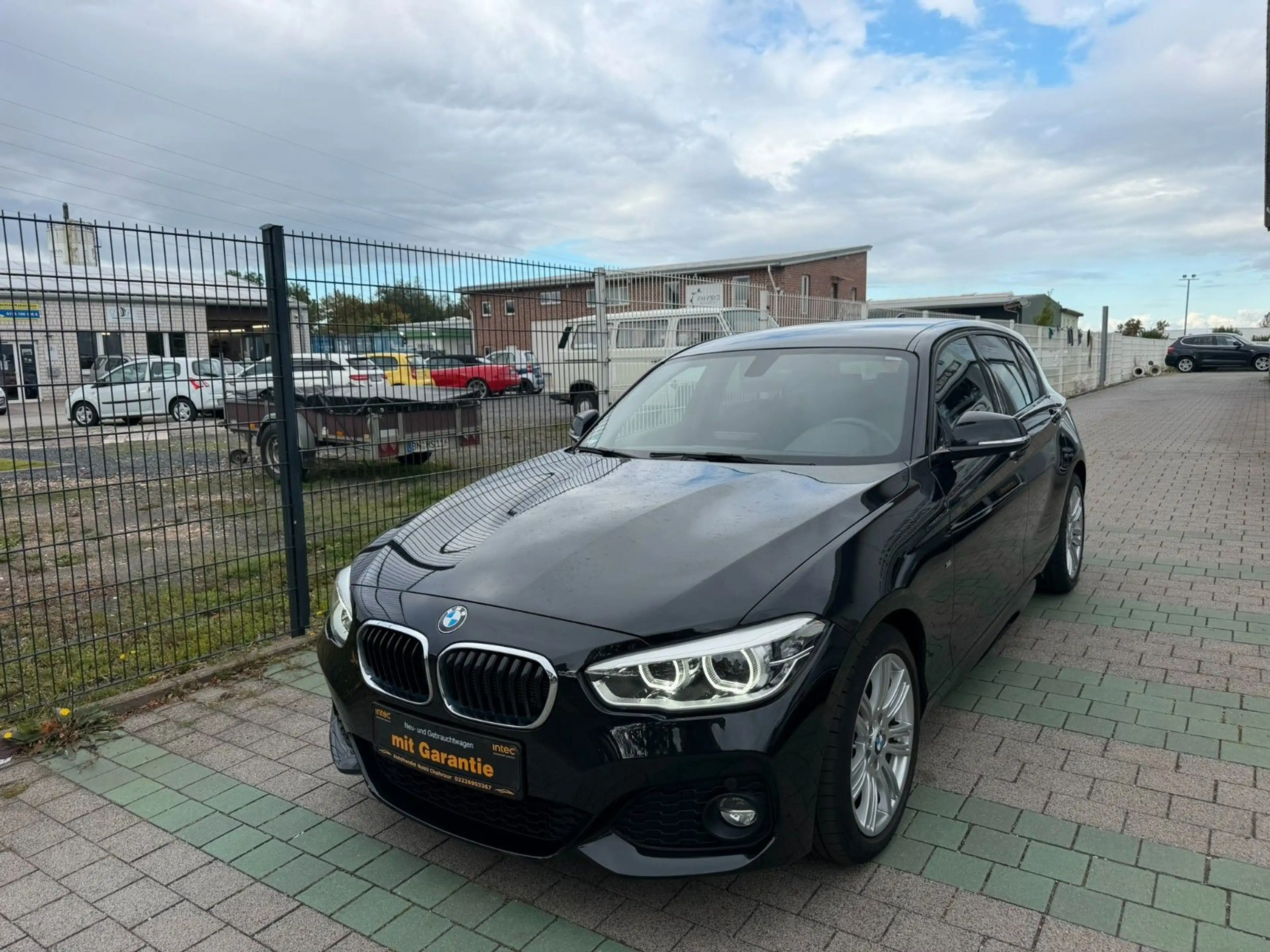 BMW 116 d M Sportpaket Alcantara Navi Sitzheizung LED — photo 6