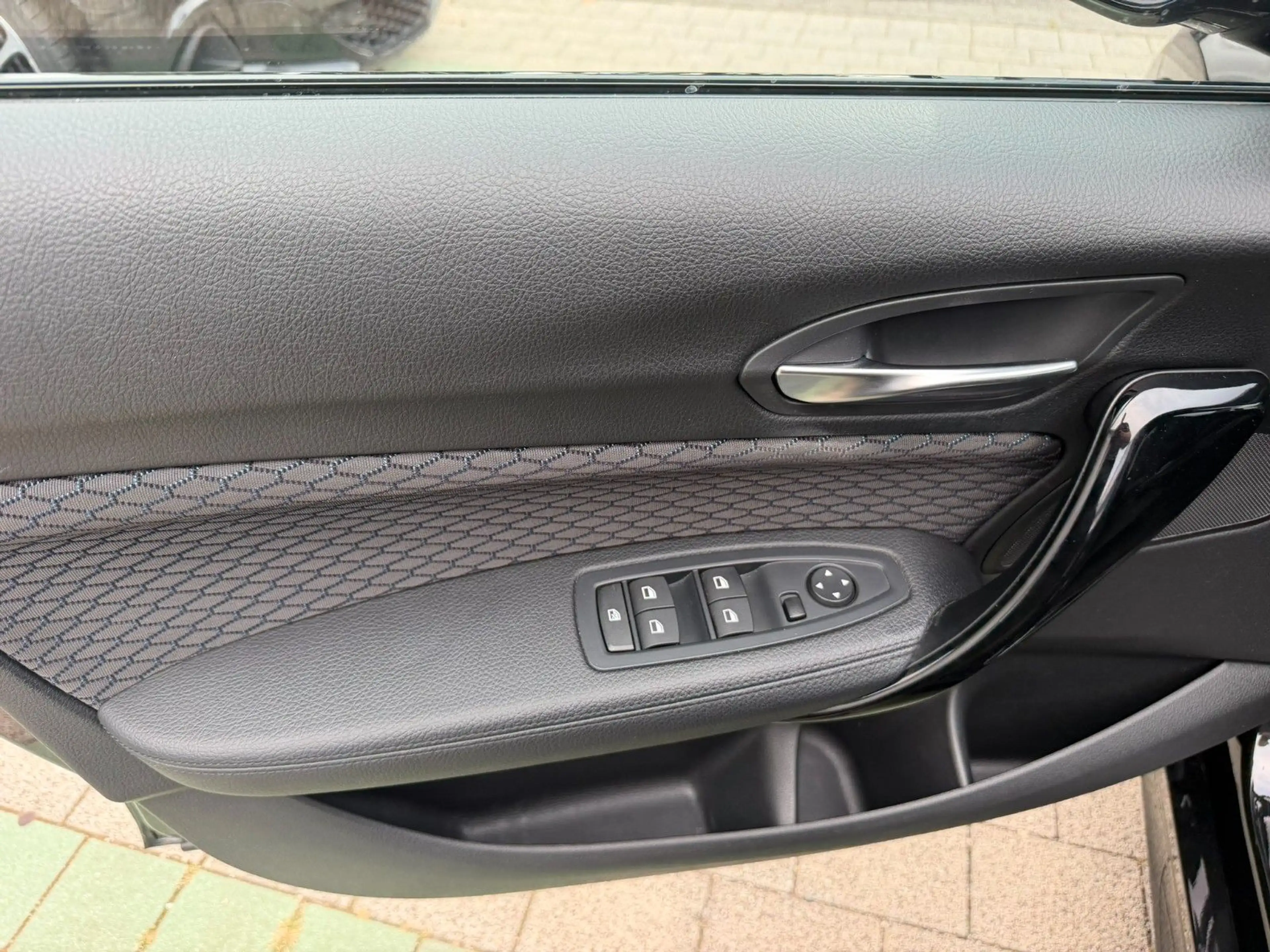 BMW 116 d M Sportpaket Alcantara Navi Sitzheizung LED — photo 19