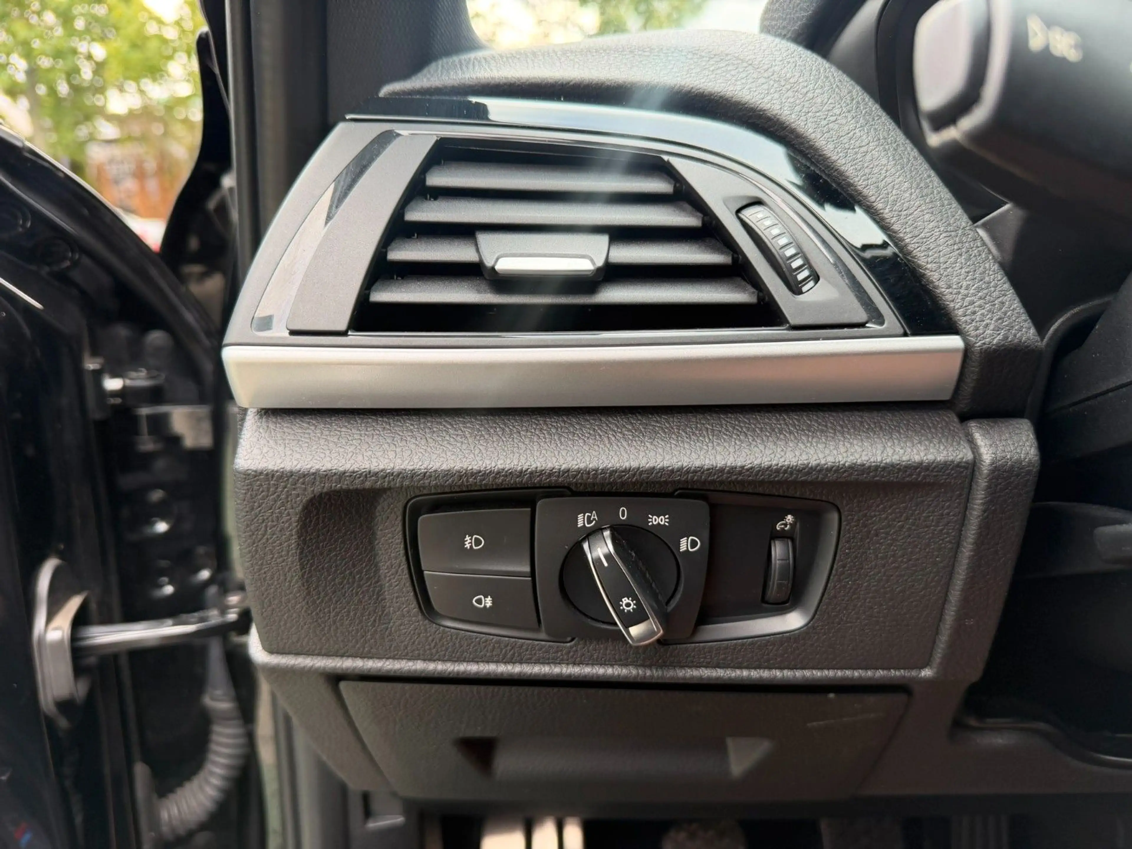 BMW 116 d M Sportpaket Alcantara Navi Sitzheizung LED — photo 18