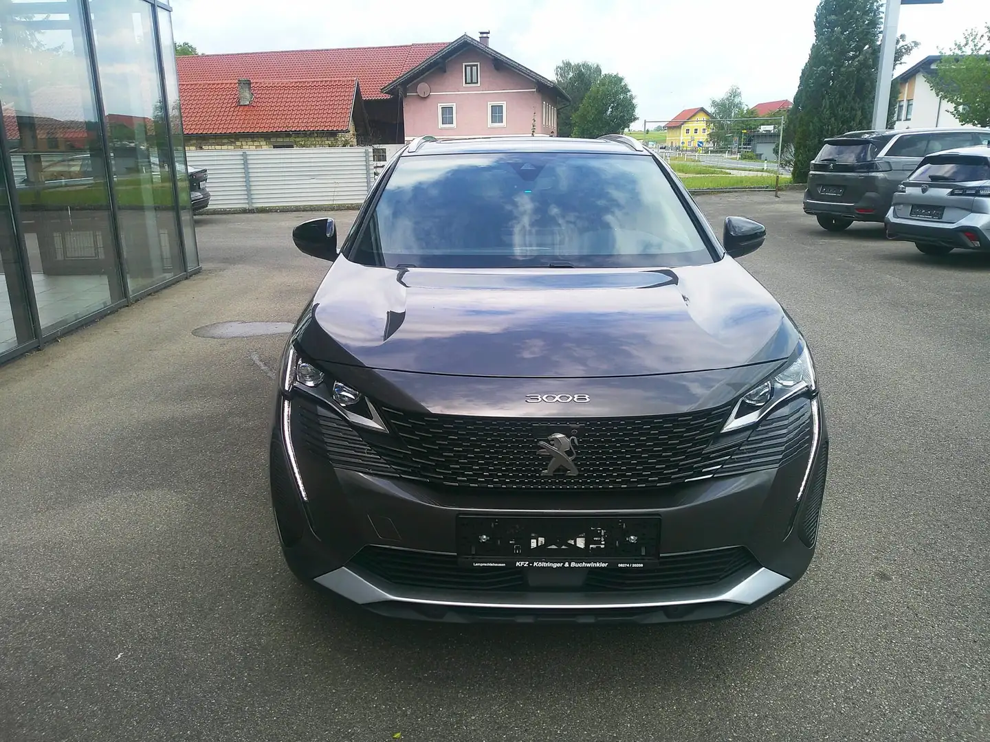 Peugeot 3008 Allrad 4x4 Hybrid 300 e-EAT8 GT Pack Aut. Grau - 2