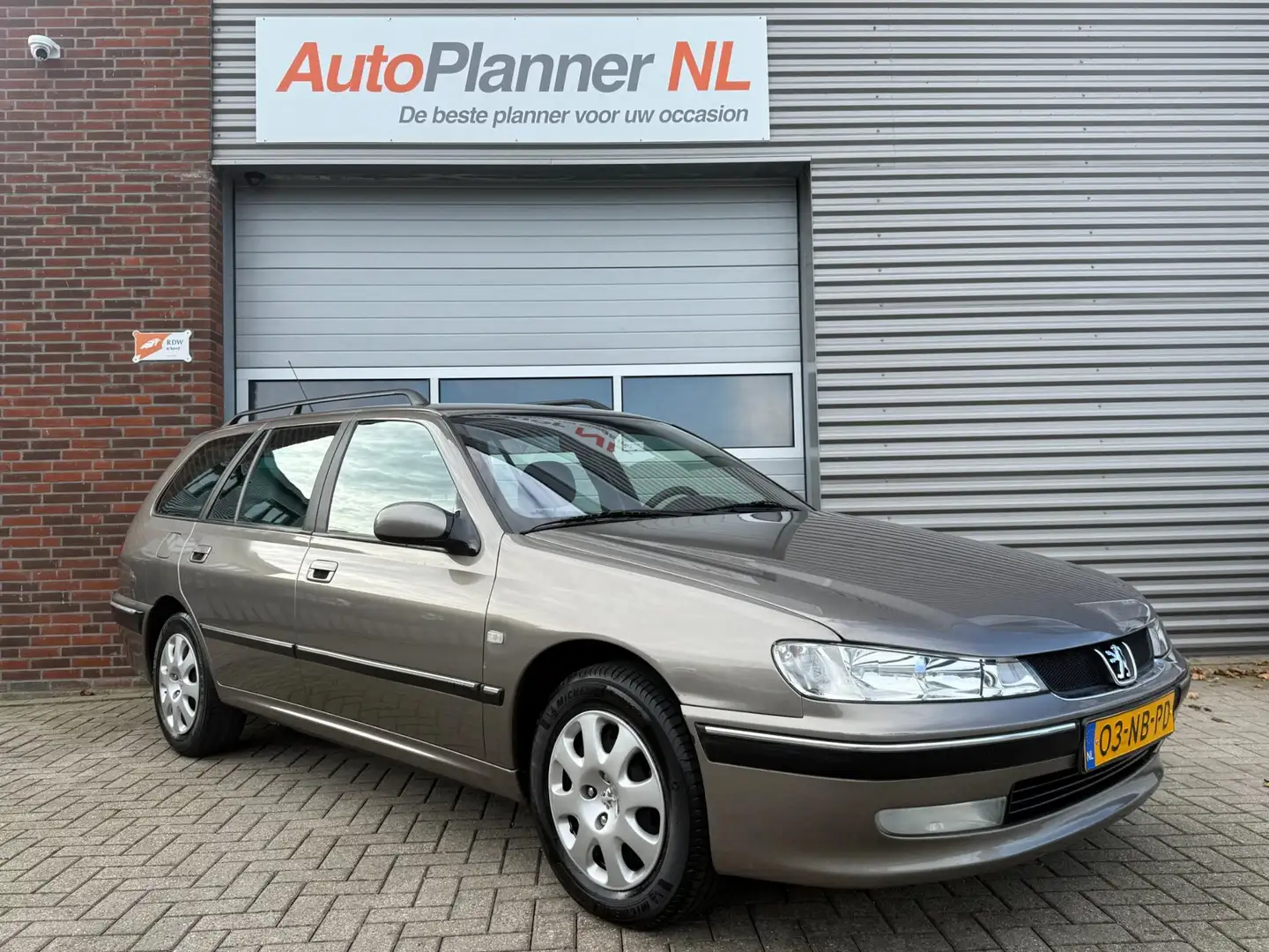 Peugeot 406 Break 1.8-16V XR! Airco! Trekhaak! 1e Eigenaar! Grijs - 1